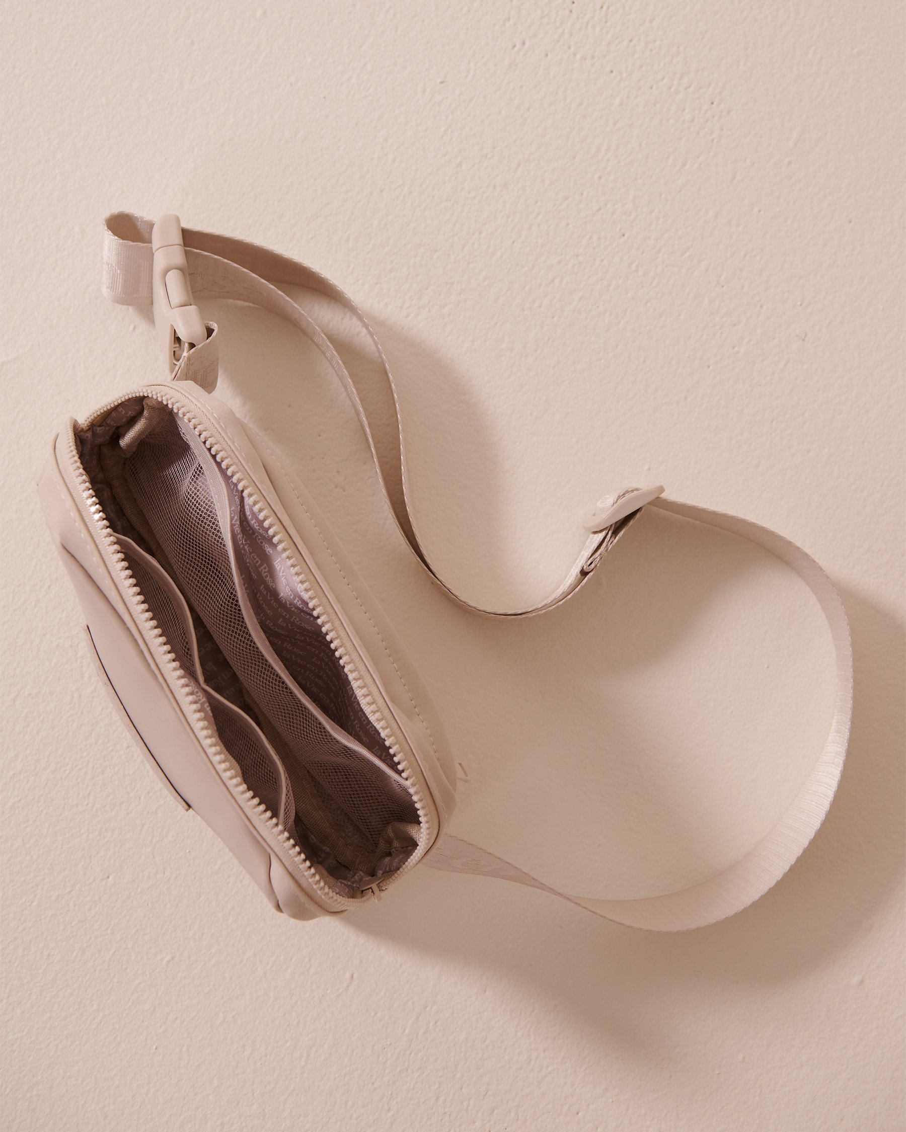 LA VIE EN ROSE Belt Bag Light Beige 40700391 - View2