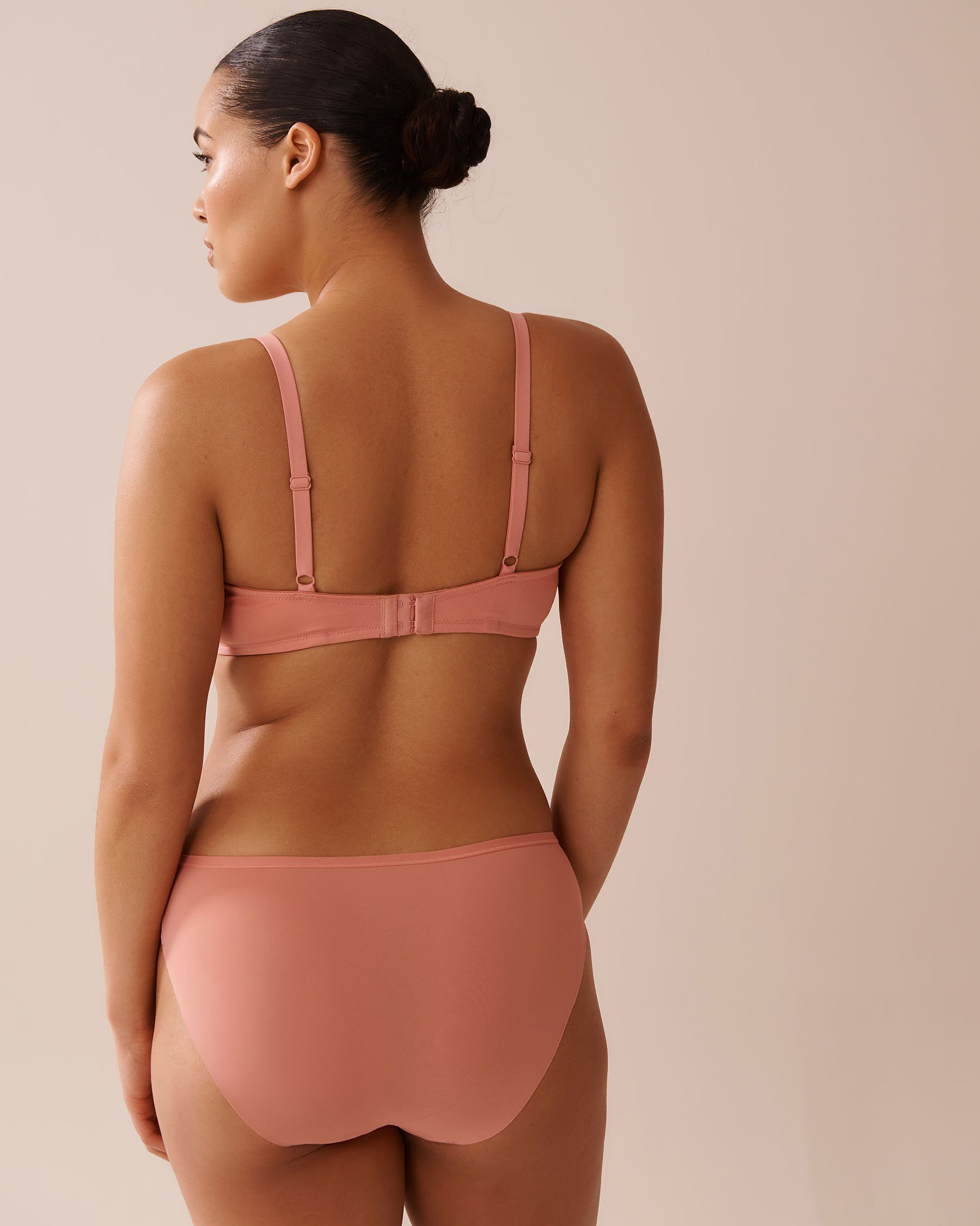 LA VIE EN ROSE Soutien-gorge doublure légère sans armatures minimaliste Rose saumon 10200506 - Voir5