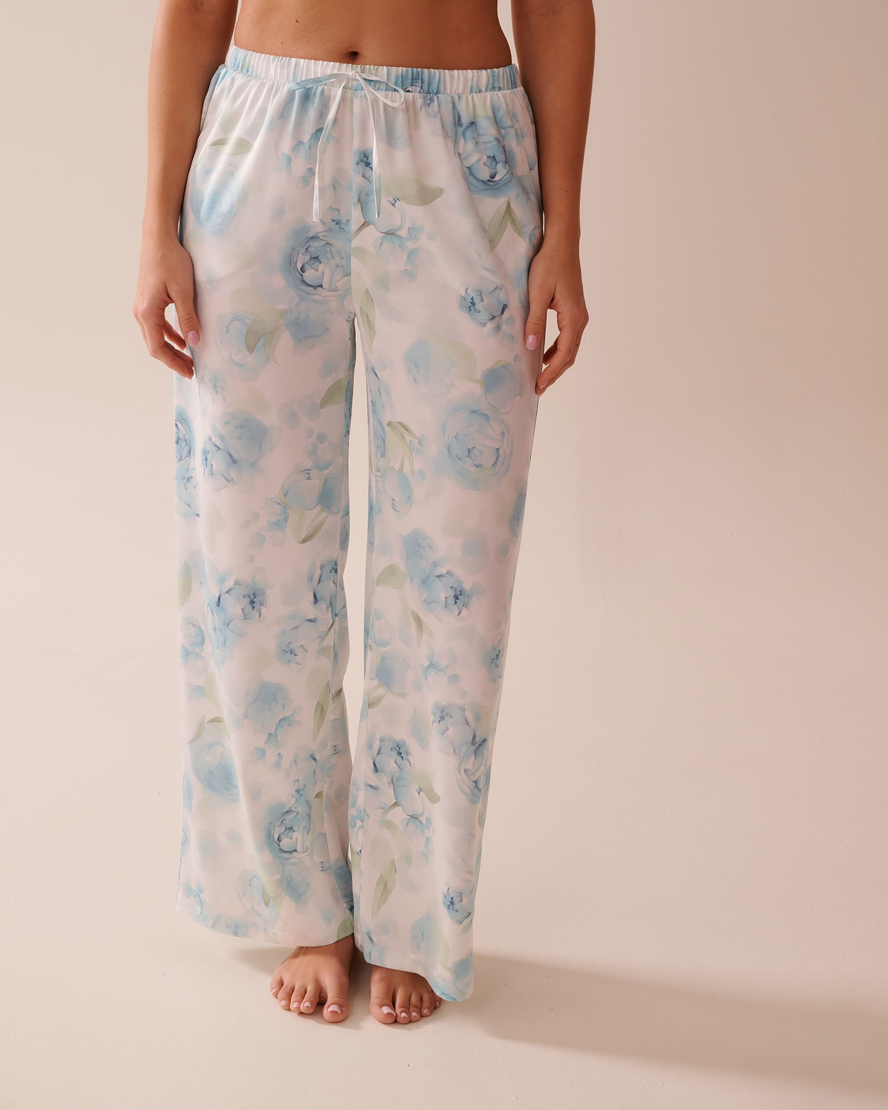 LA VIE EN ROSE Blue Rose Print Satin Pants Blue Rose 60200127 - View1