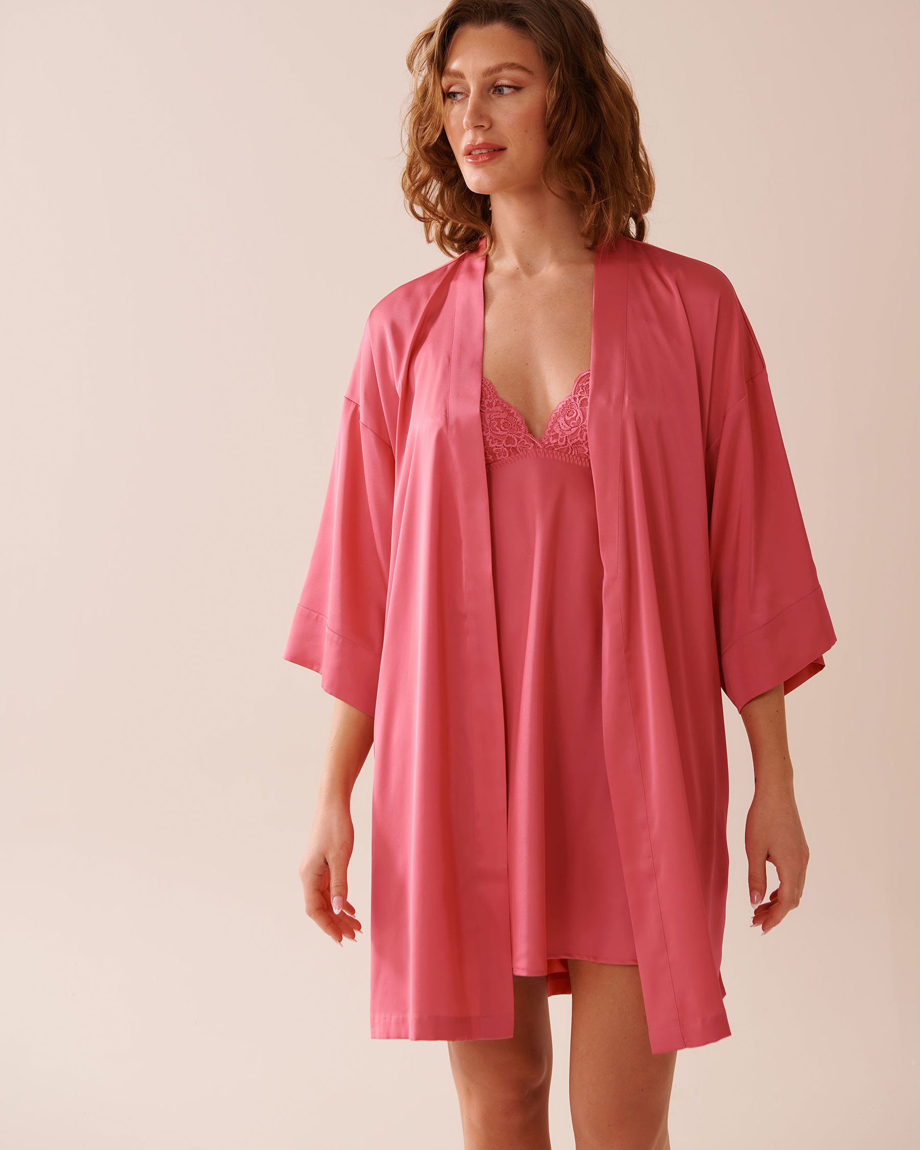 LA VIE EN ROSE Kimono en satin Rose melon d'eau 60600094 - Voir6