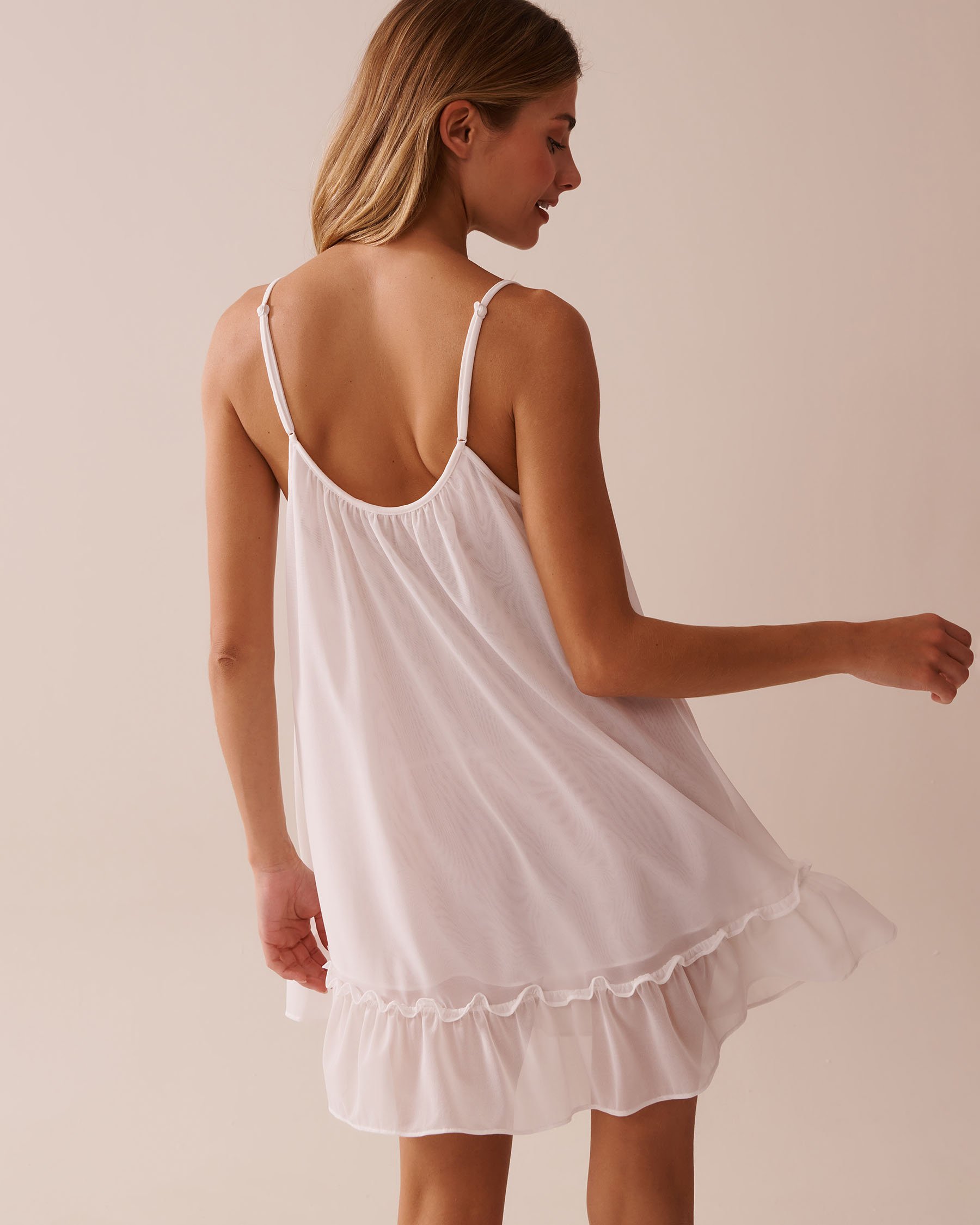 LA VIE EN ROSE Nuisette courte en résille Blanc 60500191 - Voir4