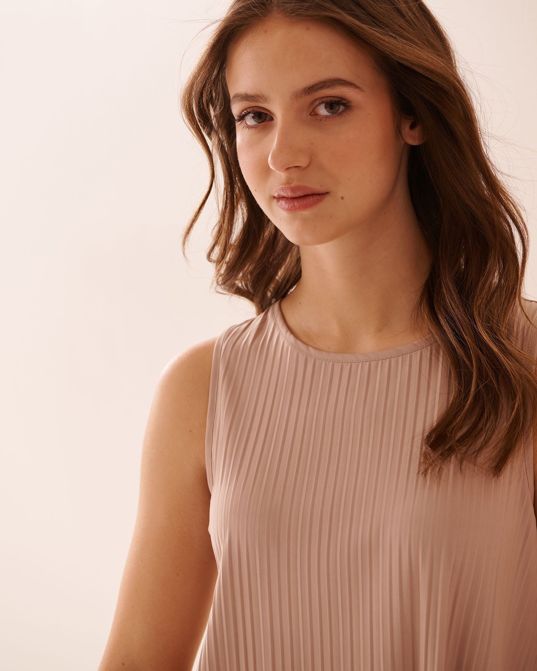 LA VIE EN ROSE Lightweight Pleated Effect Cami Beige 50100104 - View3