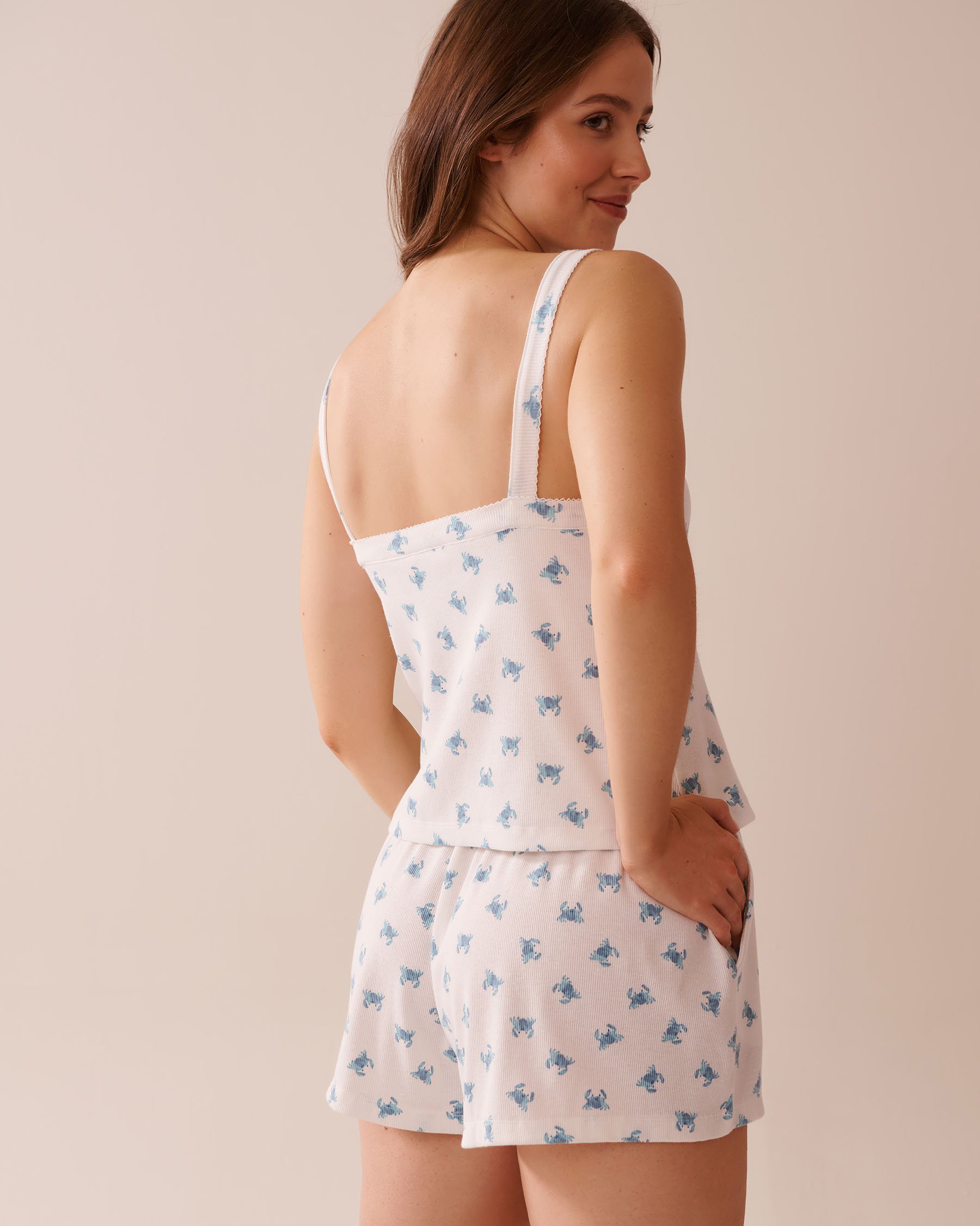 LA VIE EN ROSE Crab Print Ribbed Cami with Shelf Bra White/Crab 40100730 - View2