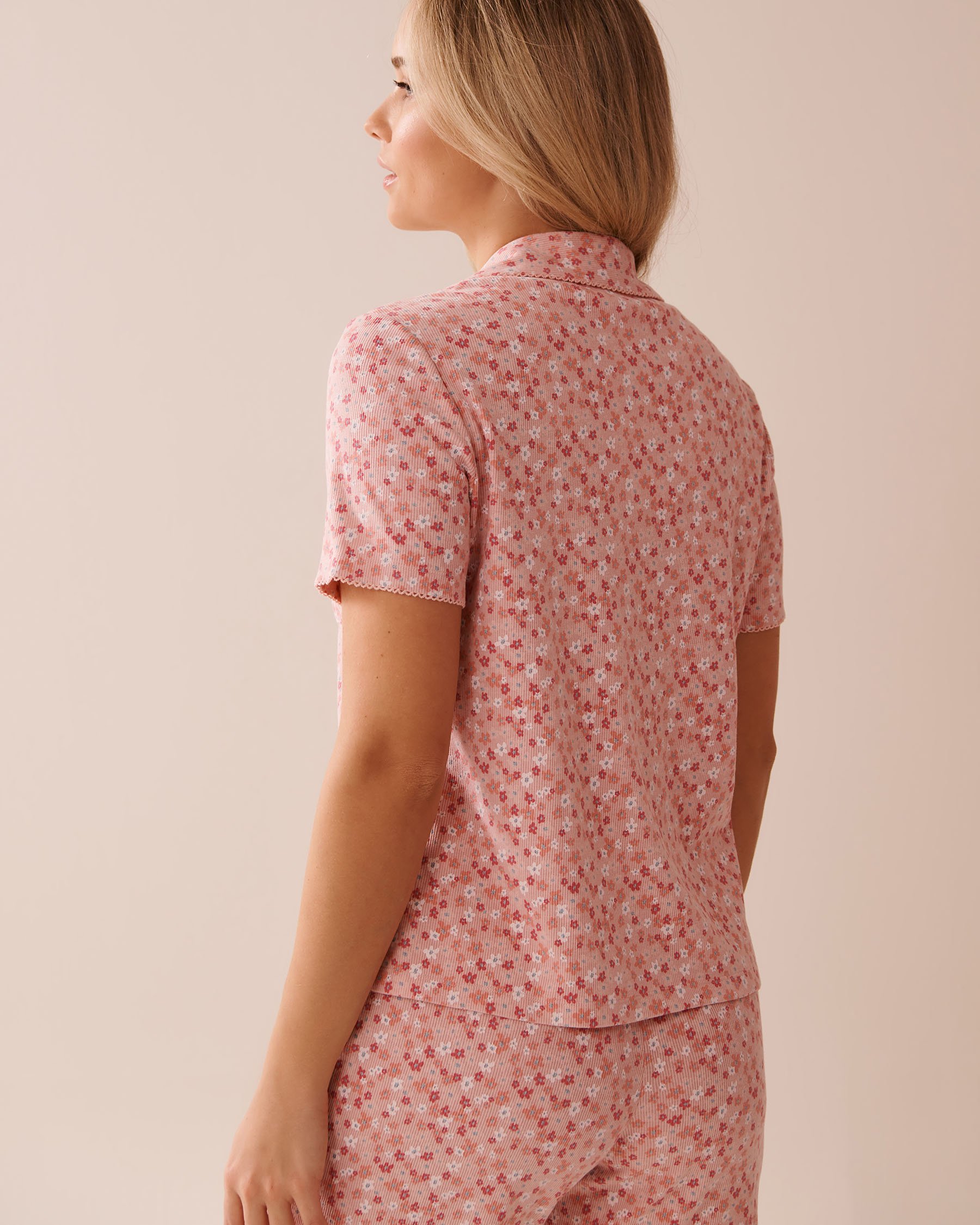 LA VIE EN ROSE Ditsy Floral Print Ribbed Short Sleeve Button-down Shirt Small Pink Flowers 40100732 - View2