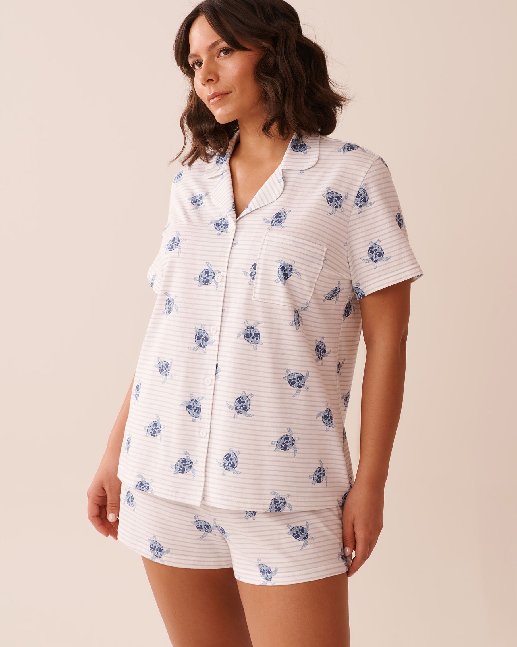 LA VIE EN ROSE Ensemble pyjama imprimé tortue avec chemisier Blanc/Tortues 40400081 - Voir3