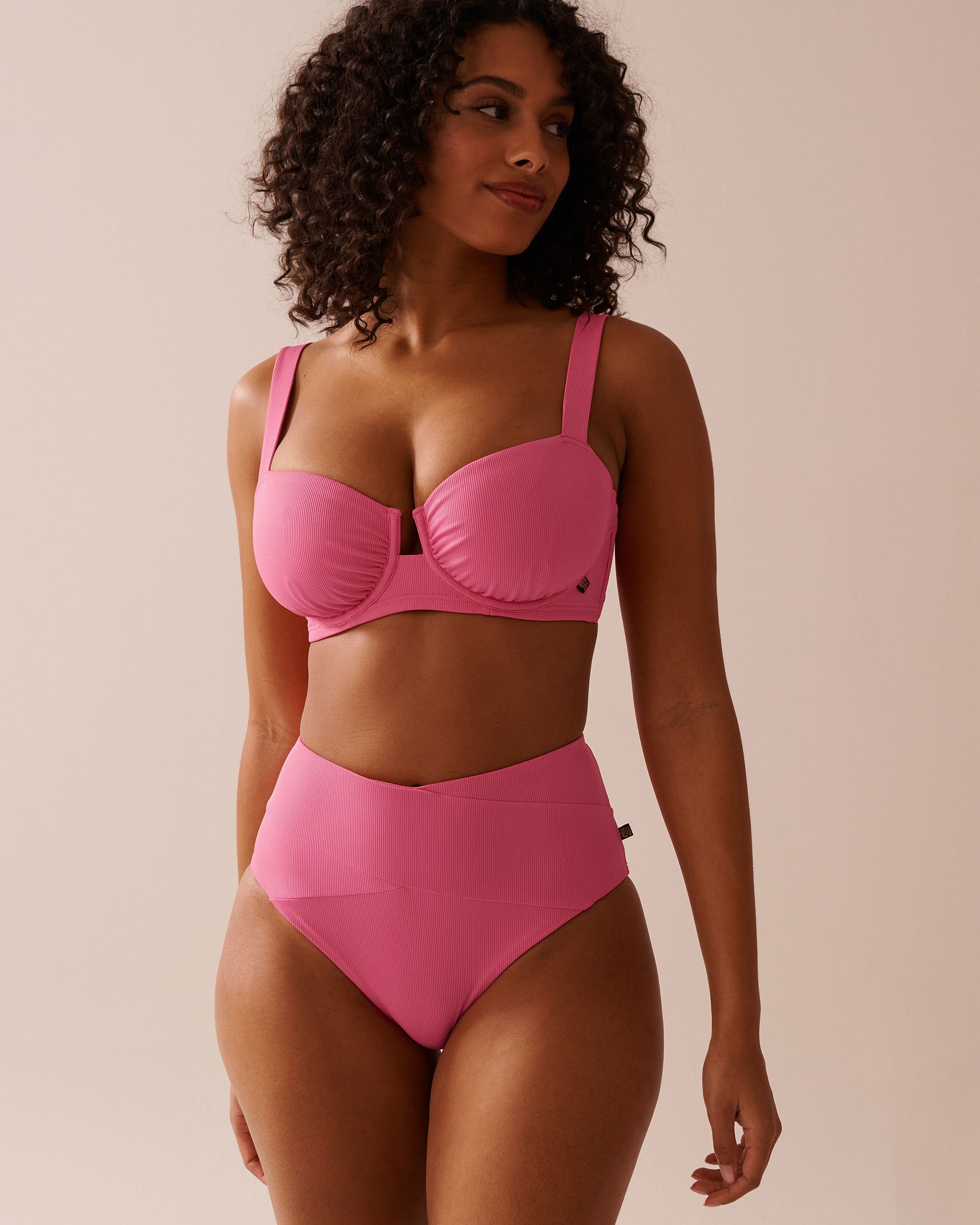 LA VIE EN ROSE AQUA DRAGON FRUIT Recycled Fibers D Cup Balconette Bikini Top Dragon Fruit 70200166 - View1