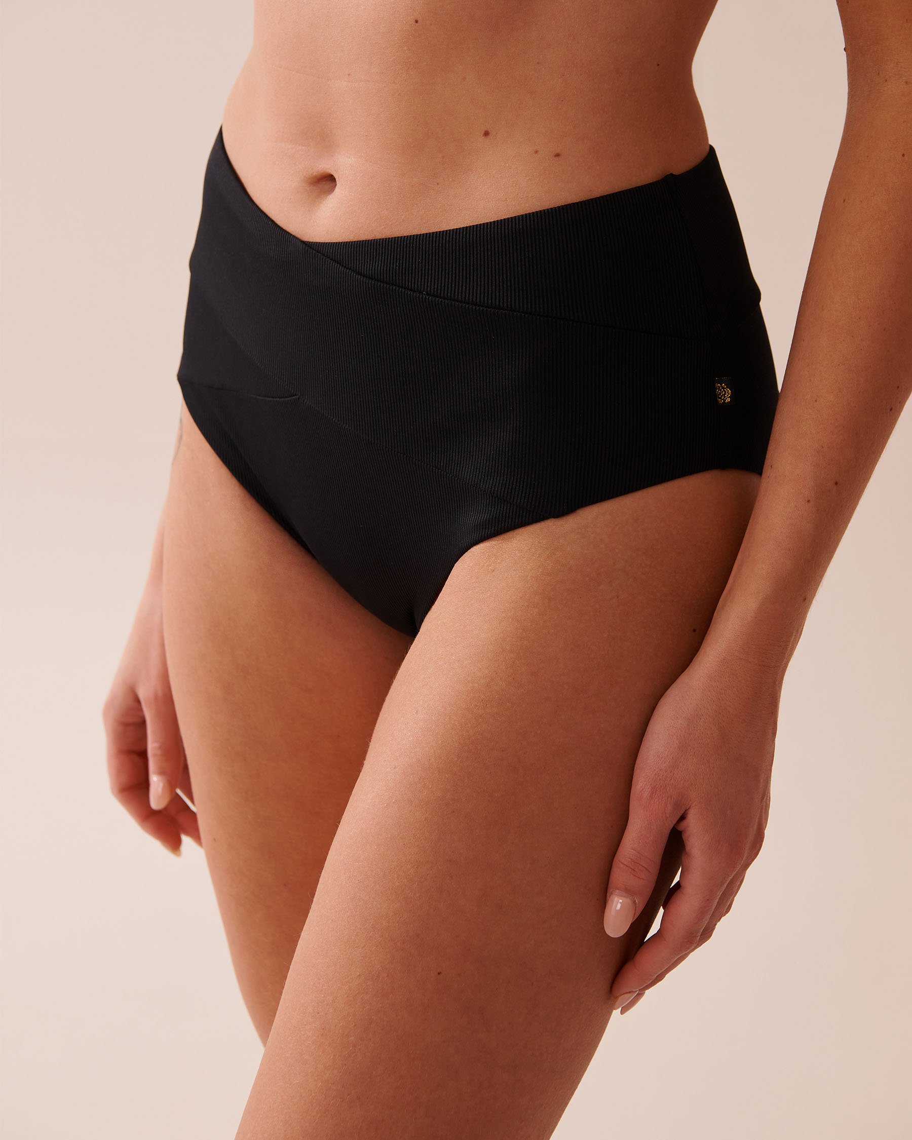 LA VIE EN ROSE AQUA SOLID Recycled Fibers Ribbed High Waist Bikini Bottom Black 70300690 - View1