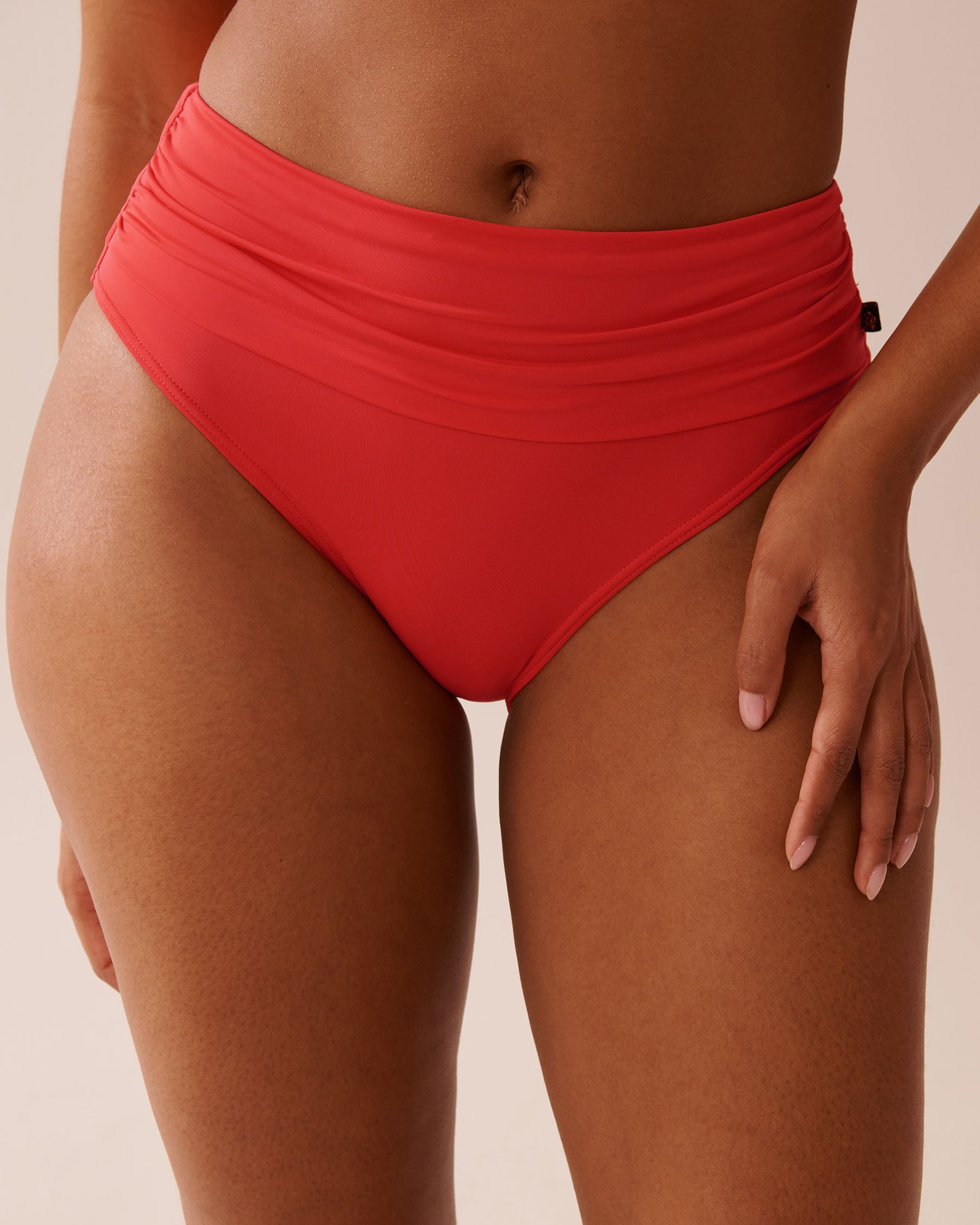 LA VIE EN ROSE AQUA HIBISCUS Recycled Fibers Draped Mid Waist Bikini Bottom Hibiscus Red 70300700 - View1