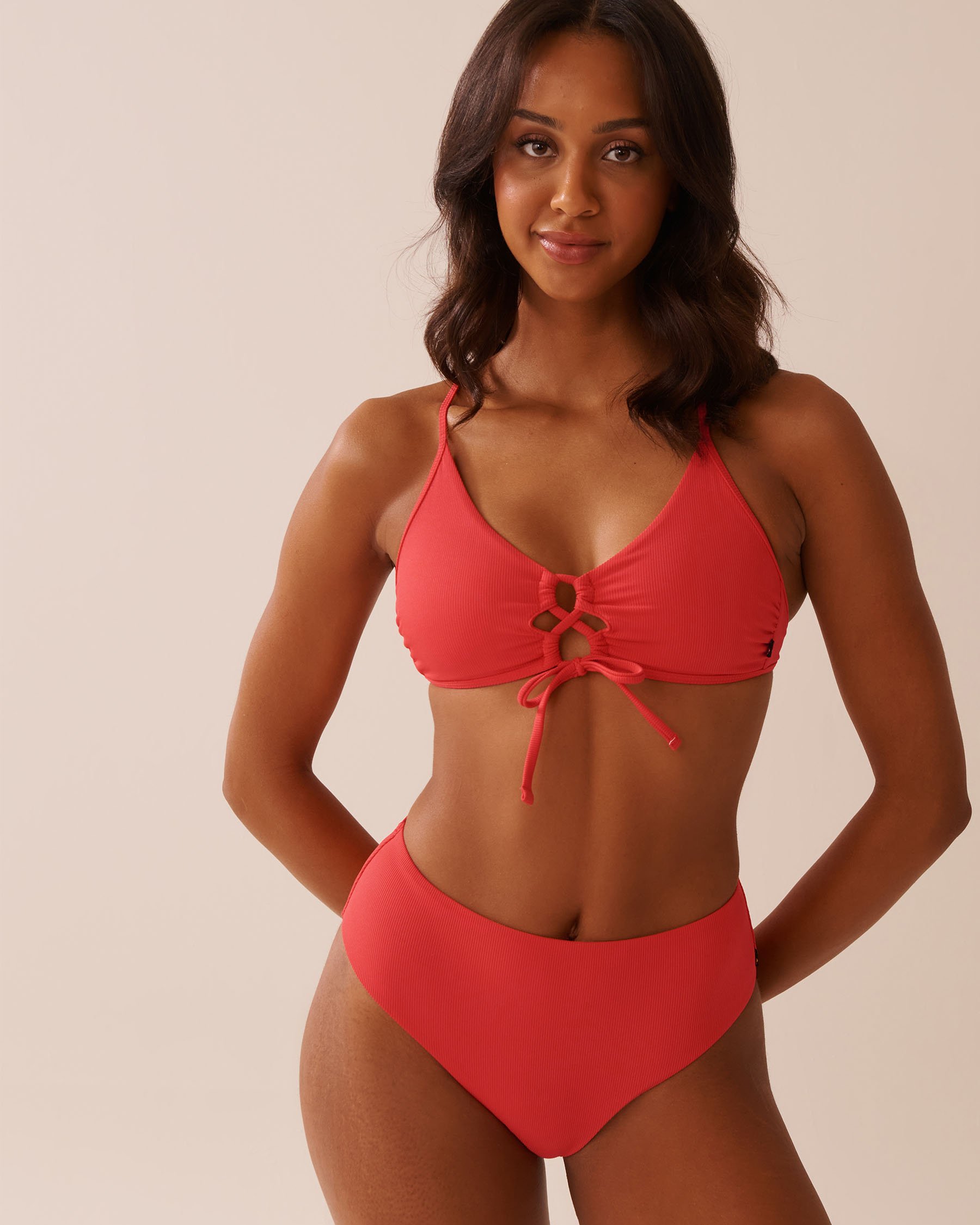 LA VIE EN ROSE AQUA HIBISCUS Crisscross Detail Ribbed Bralette Bikini Top Hibiscus Red 70100766 - View1