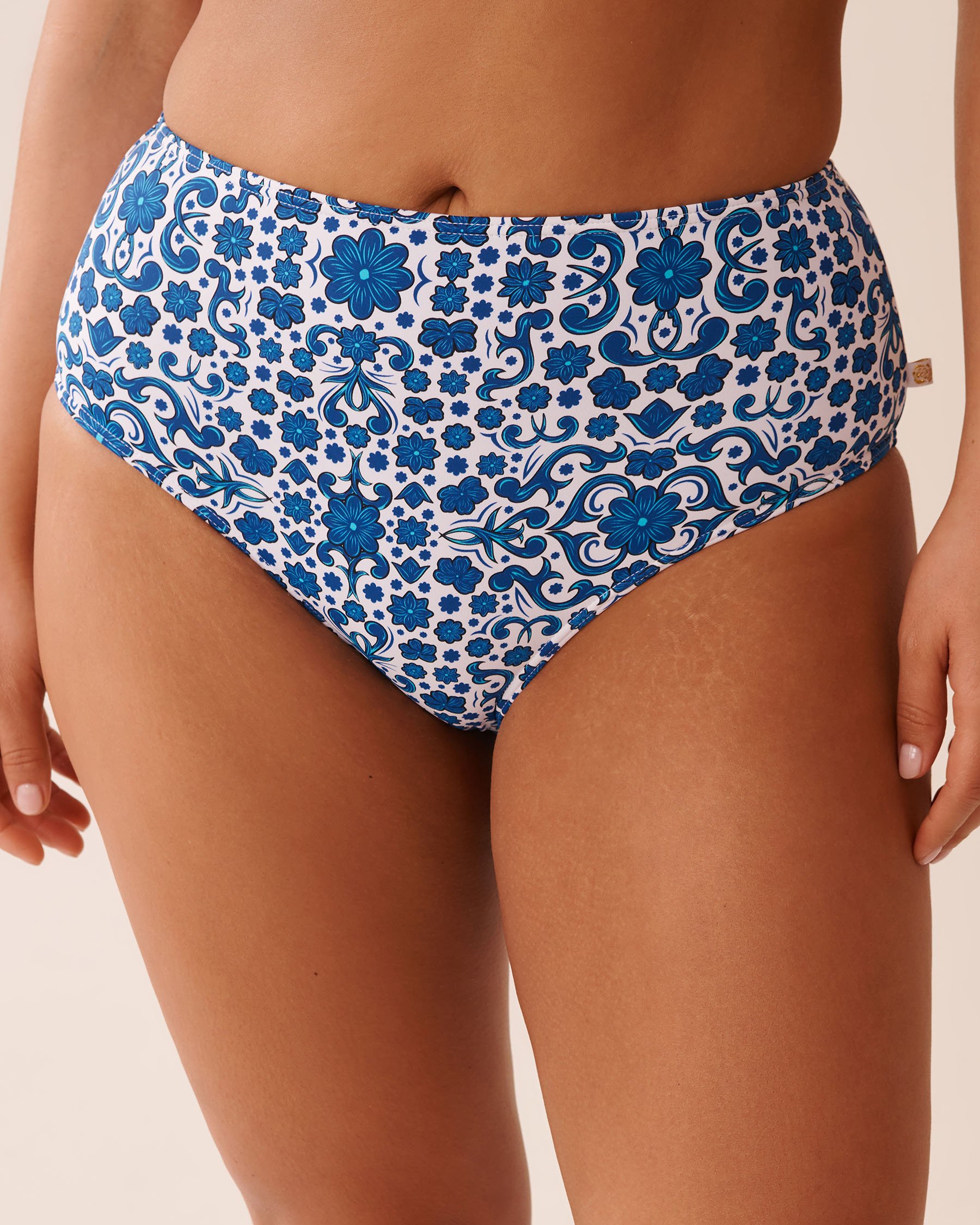 LA VIE EN ROSE AQUA MEDITERRANEAN TILE High Waist Bikini Bottom Blue Tile 70300738 - View4