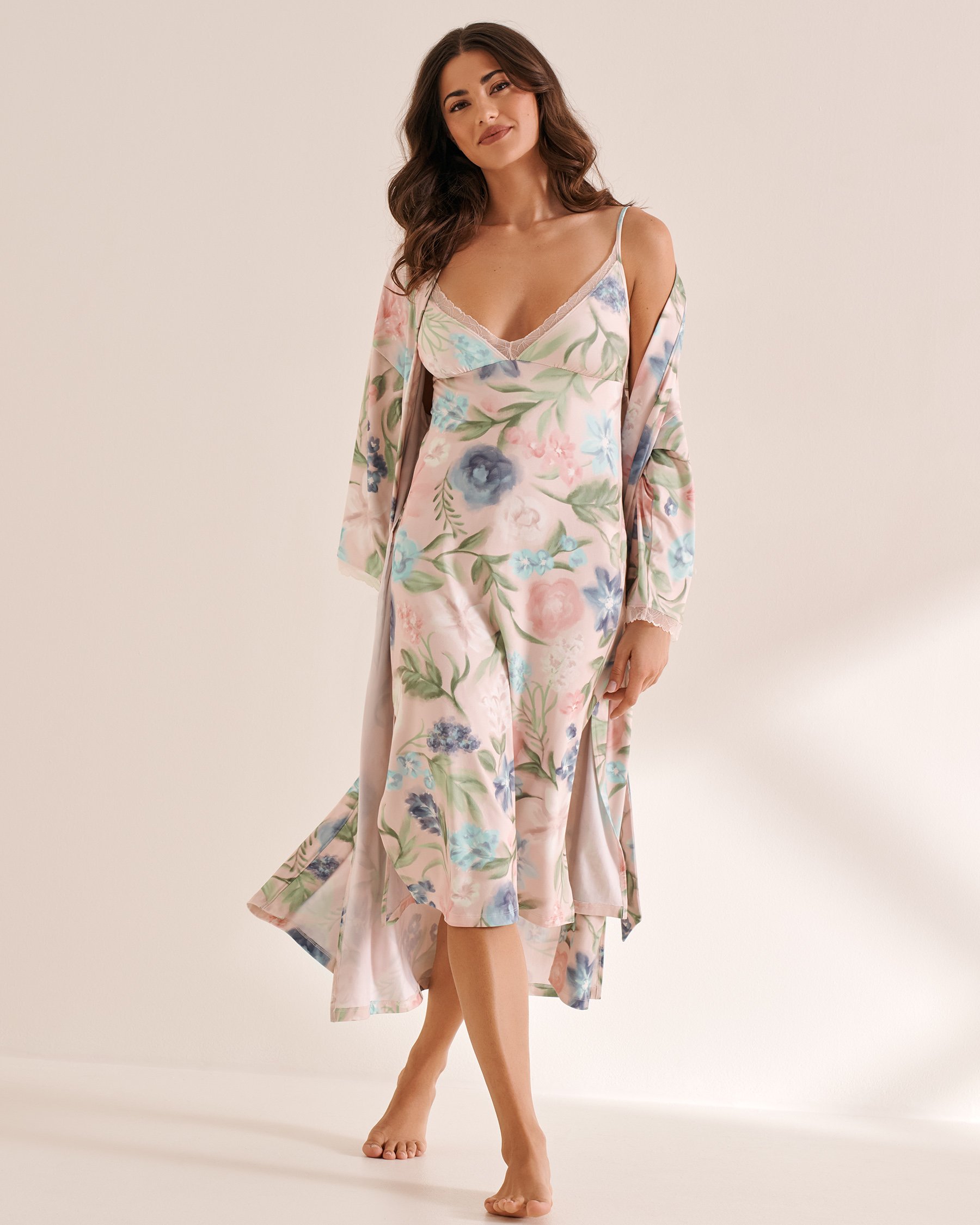 LA VIE EN ROSE Watercolor Flower Print Super Soft Nightie Watercolor Flowers 40500435 - View1