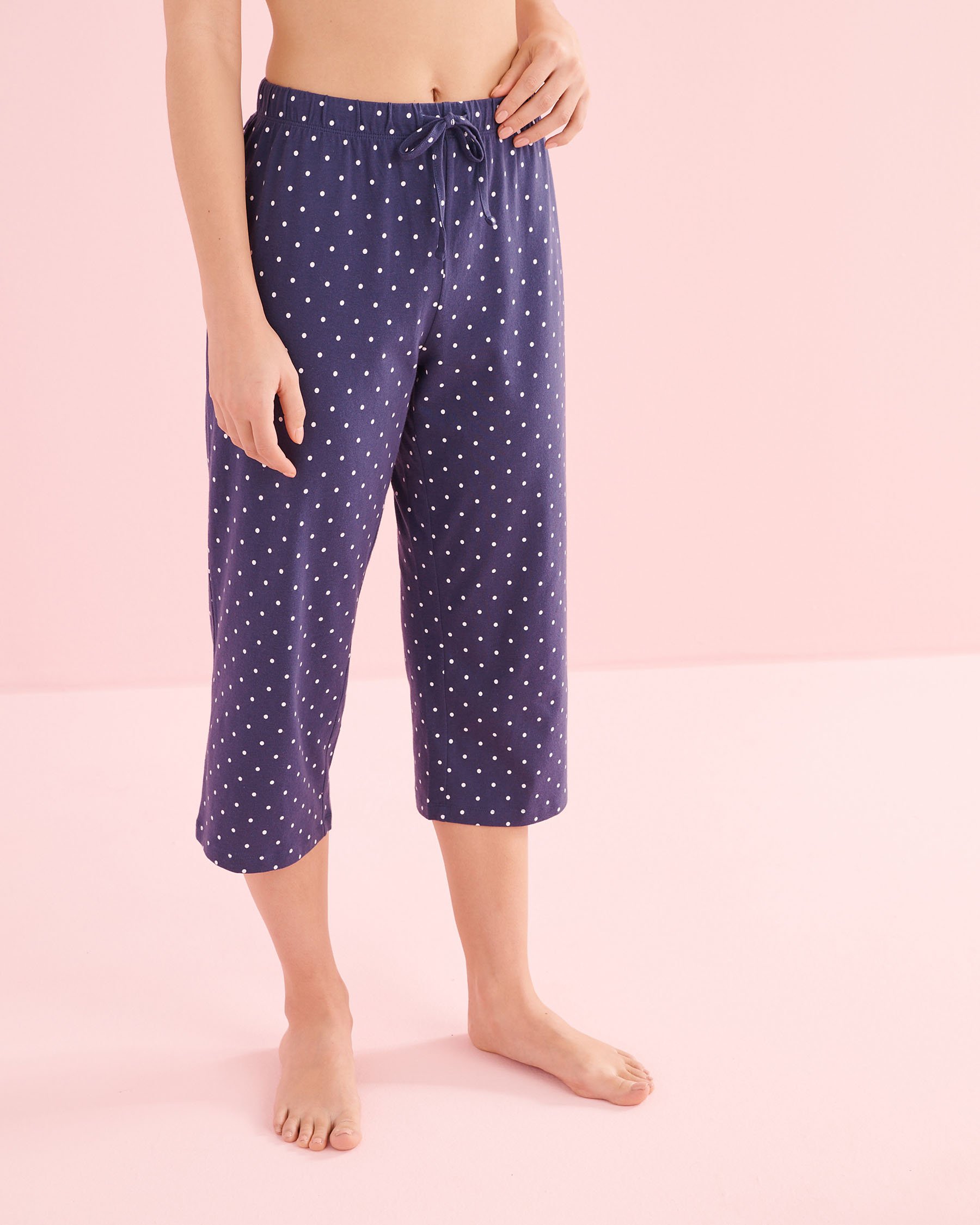 LA VIE EN ROSE Sea Turtle Print Cotton T-shirt and Capris PJ Set Navy Blue 40400097 - View4