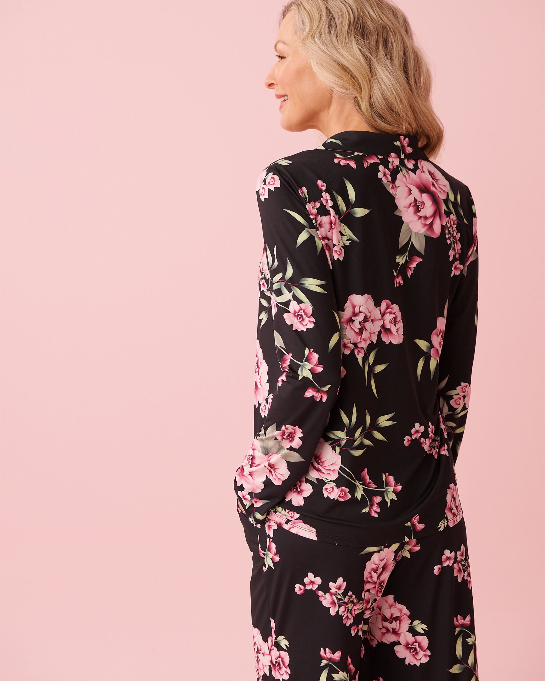 LA VIE EN ROSE Peony Print Recycled Fibers Button-down Shirt Black/Pink Flowers 60100175 - View2