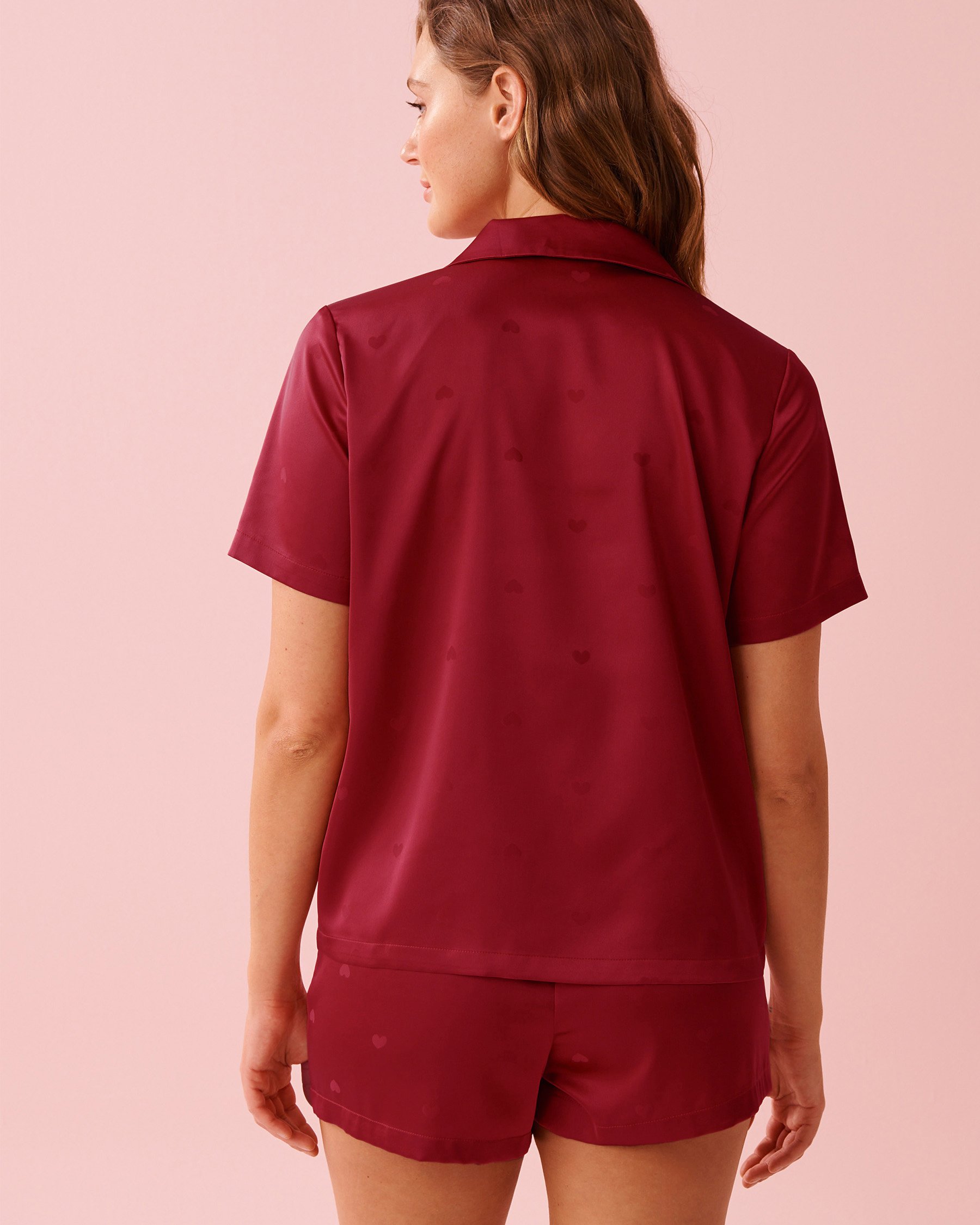 LA VIE EN ROSE Short Sleeve Heart Jacquard Satin Pajama Set Deep Red 60400068 - View4
