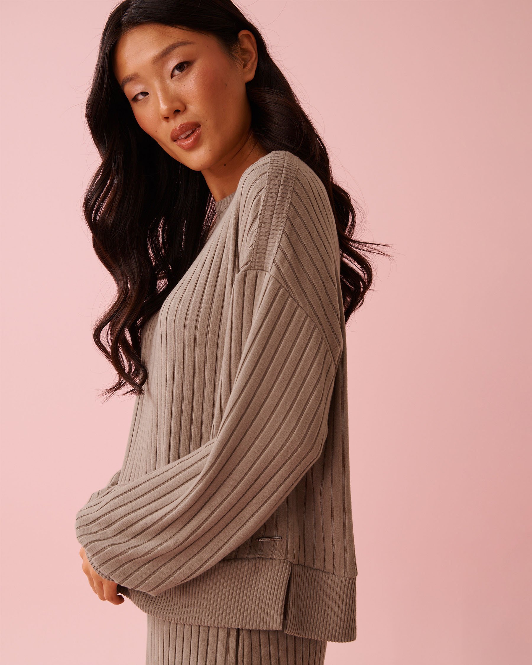 LA VIE EN ROSE Ribbed Knit Long Sleeve Shirt Taupe 50100122 - View3