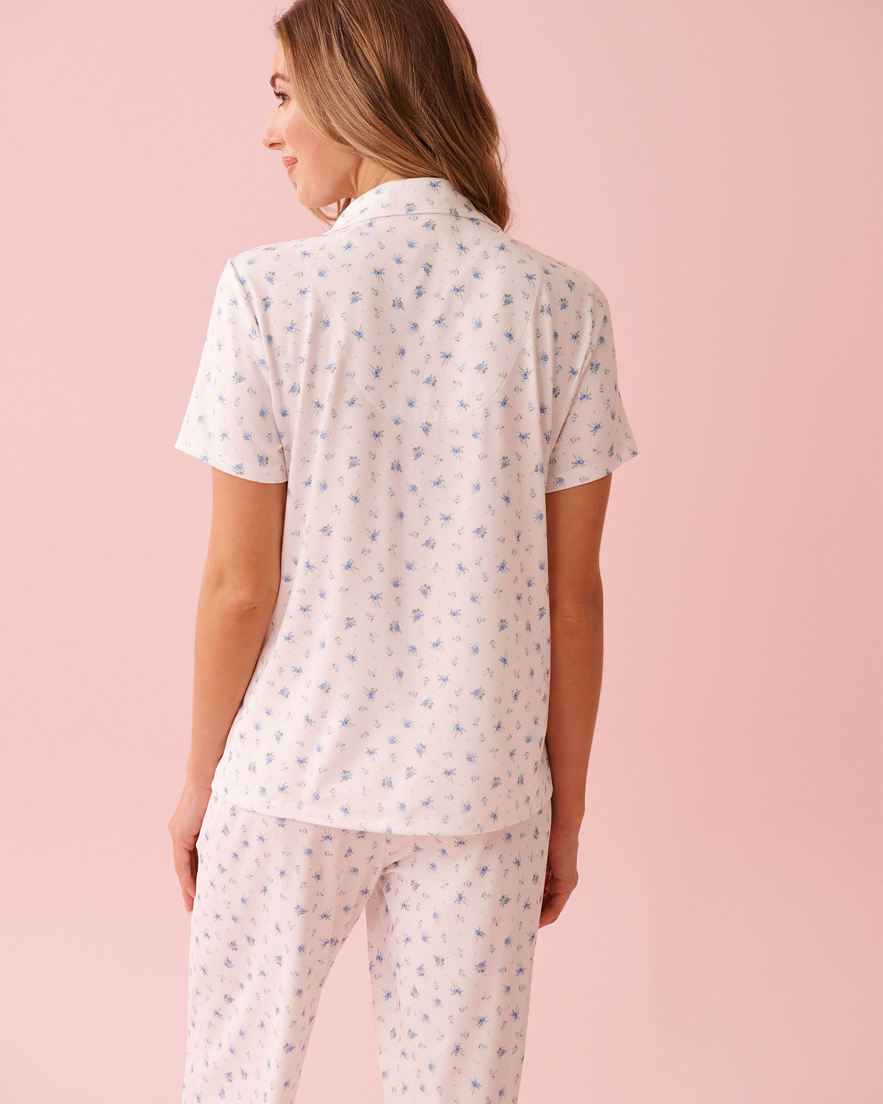 LA VIE EN ROSE Blue Rose Print Super Soft Button-down Shirt White 40100833 - View2