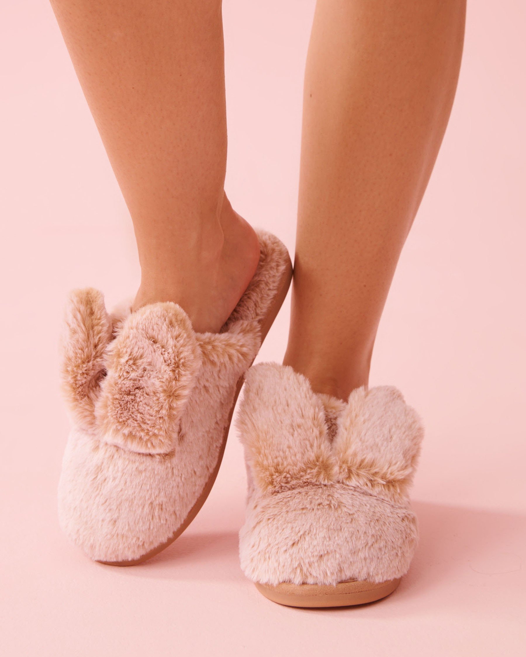 LA VIE EN ROSE Bunny Soft Plush Slippers Light Brown 40700453 - View1