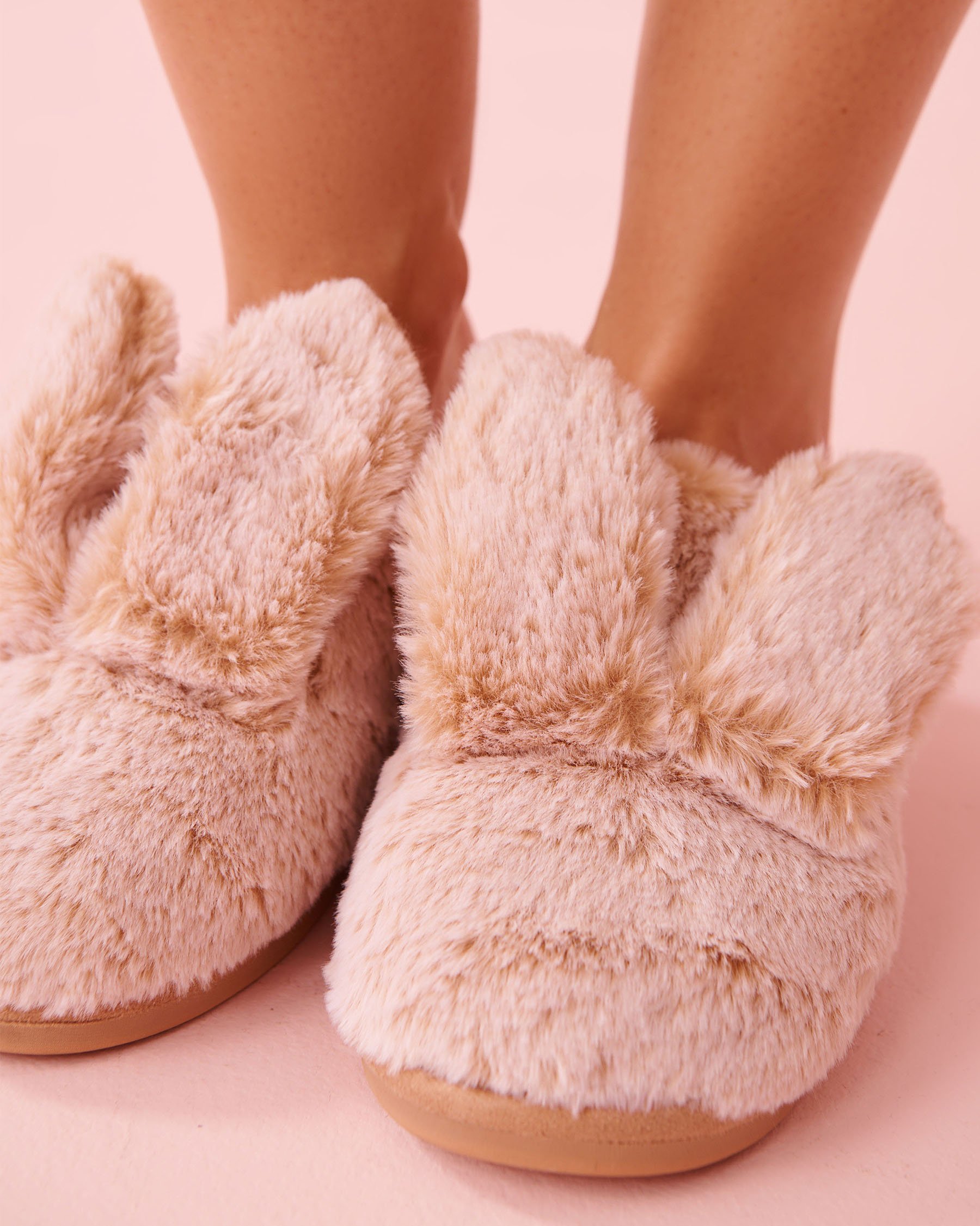 LA VIE EN ROSE Bunny Soft Plush Slippers Light Brown 40700453 - View3