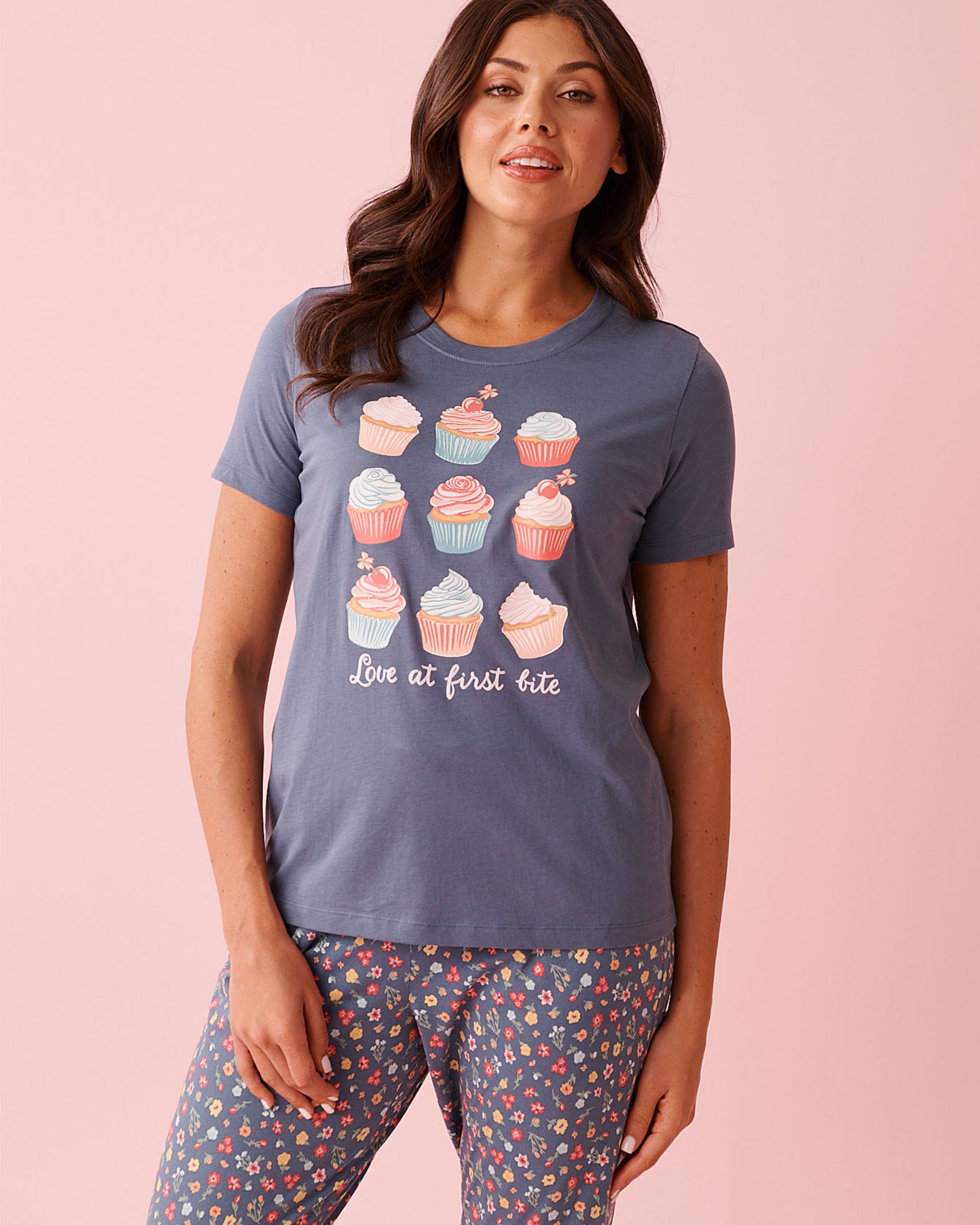 LA VIE EN ROSE Cupcake Print Cotton Crew Neck T-shirt Misty Blue 40100836 - View1