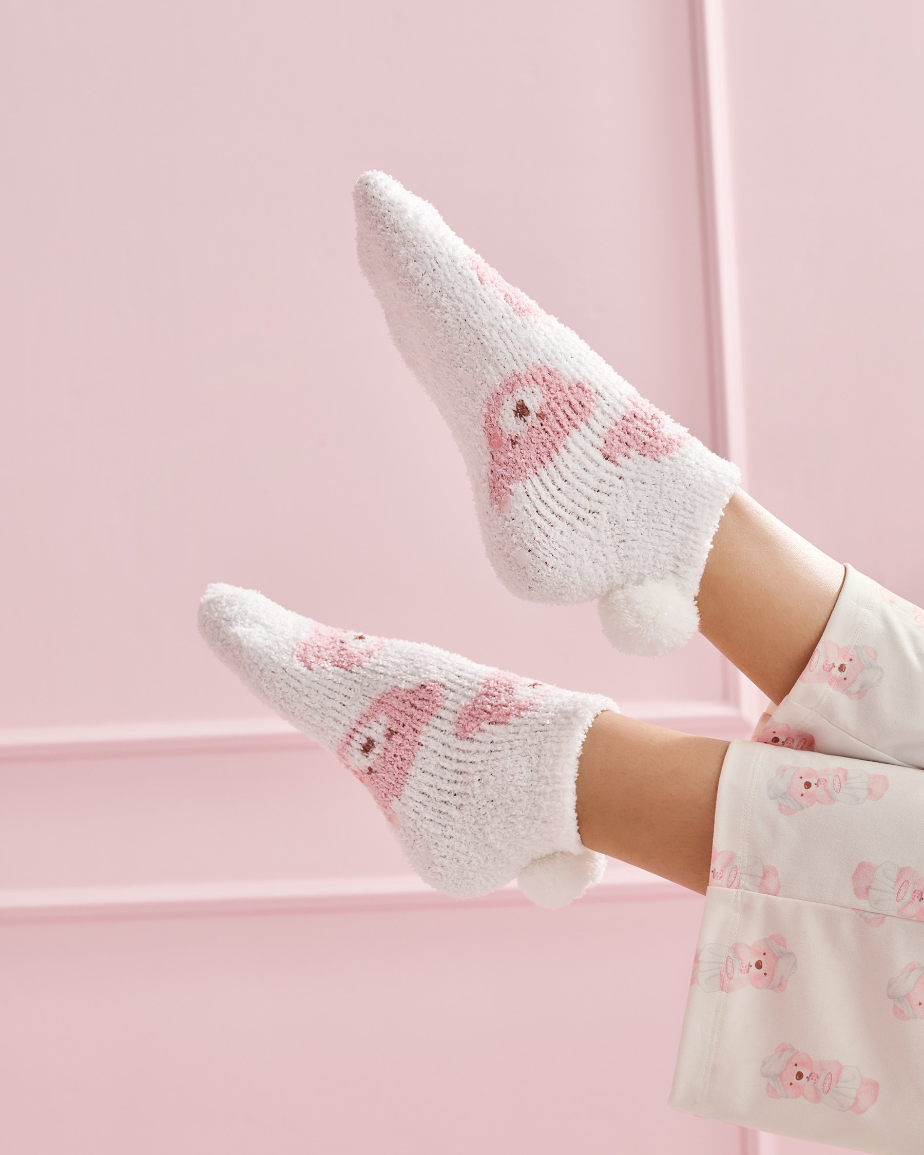 LA VIE EN ROSE Teddy Bear Print Pompom Soft Plush Socks White/Teddy Bears 40700456 - View1