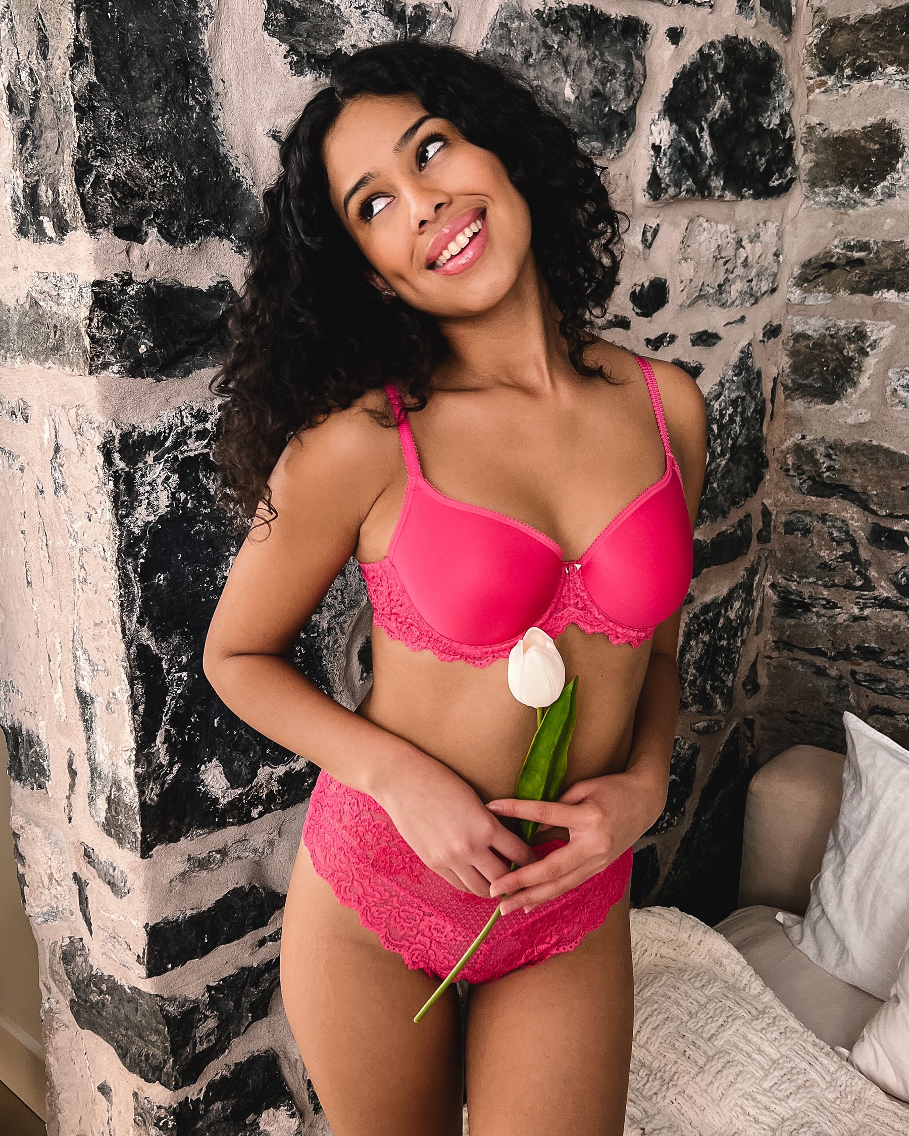 LA VIE EN ROSE Lightly Lined Contour Bra Fuchsia Pink 10200572 - View7