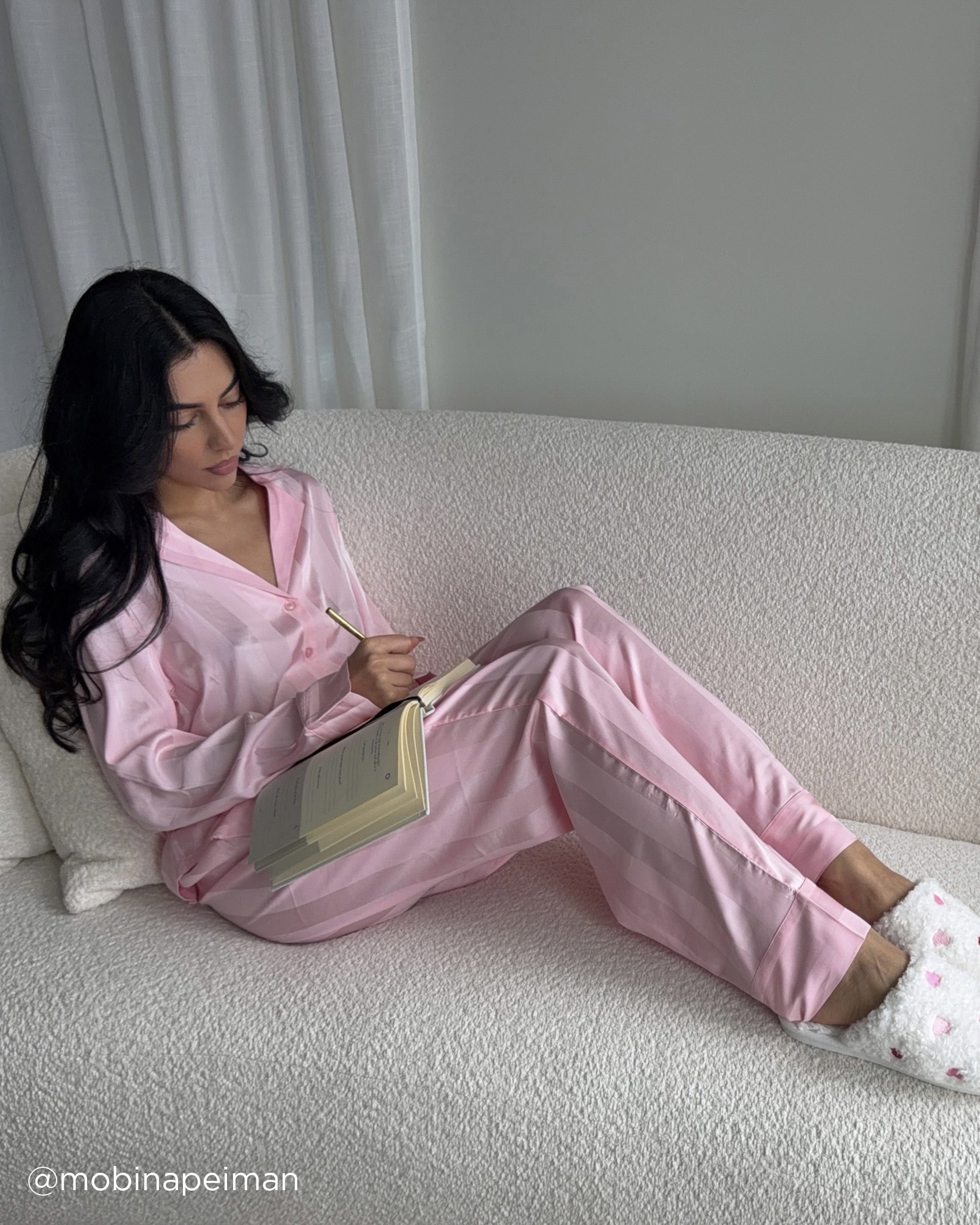 LA VIE EN ROSE Ensemble pyjama rayé manches longues en satin Rose poudré 60400069 - Voir8