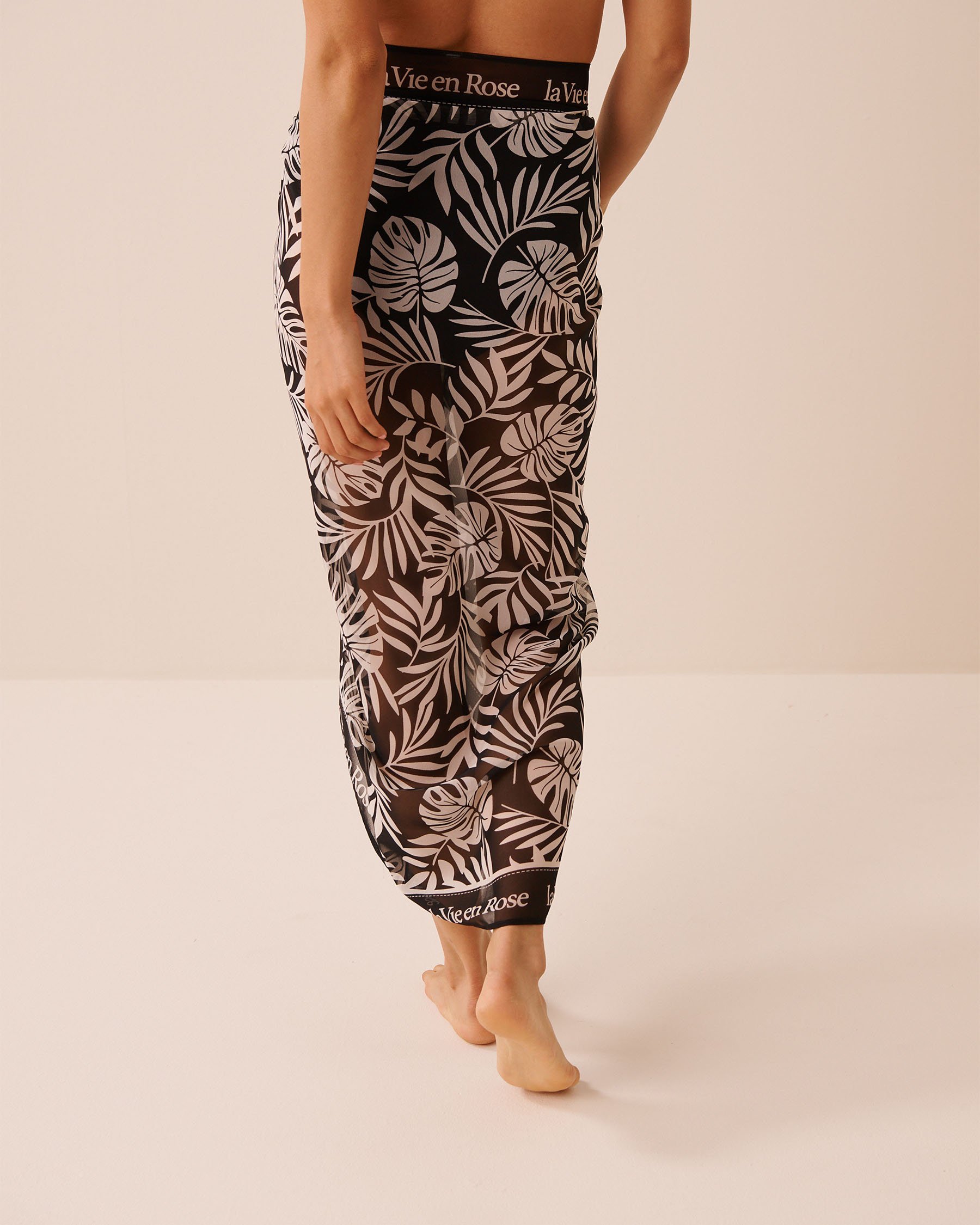 LA VIE EN ROSE AQUA Long Chiffon Pareo Black & White Tropical 80200097 - View2