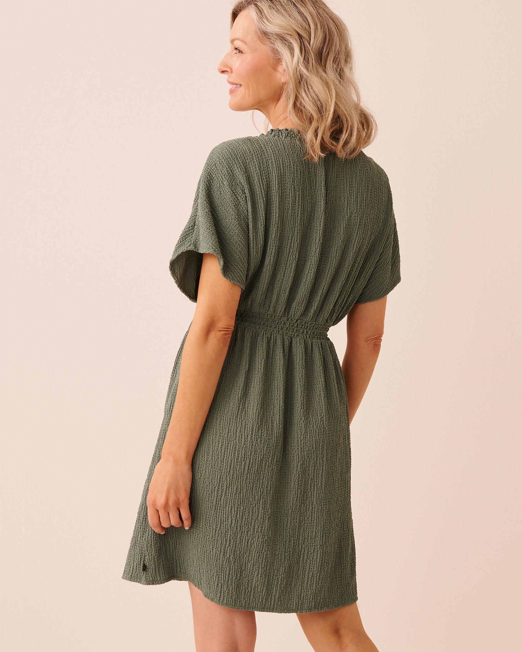 LA VIE EN ROSE AQUA Short Crinkle Dress Earthy Green 80300131 - View3