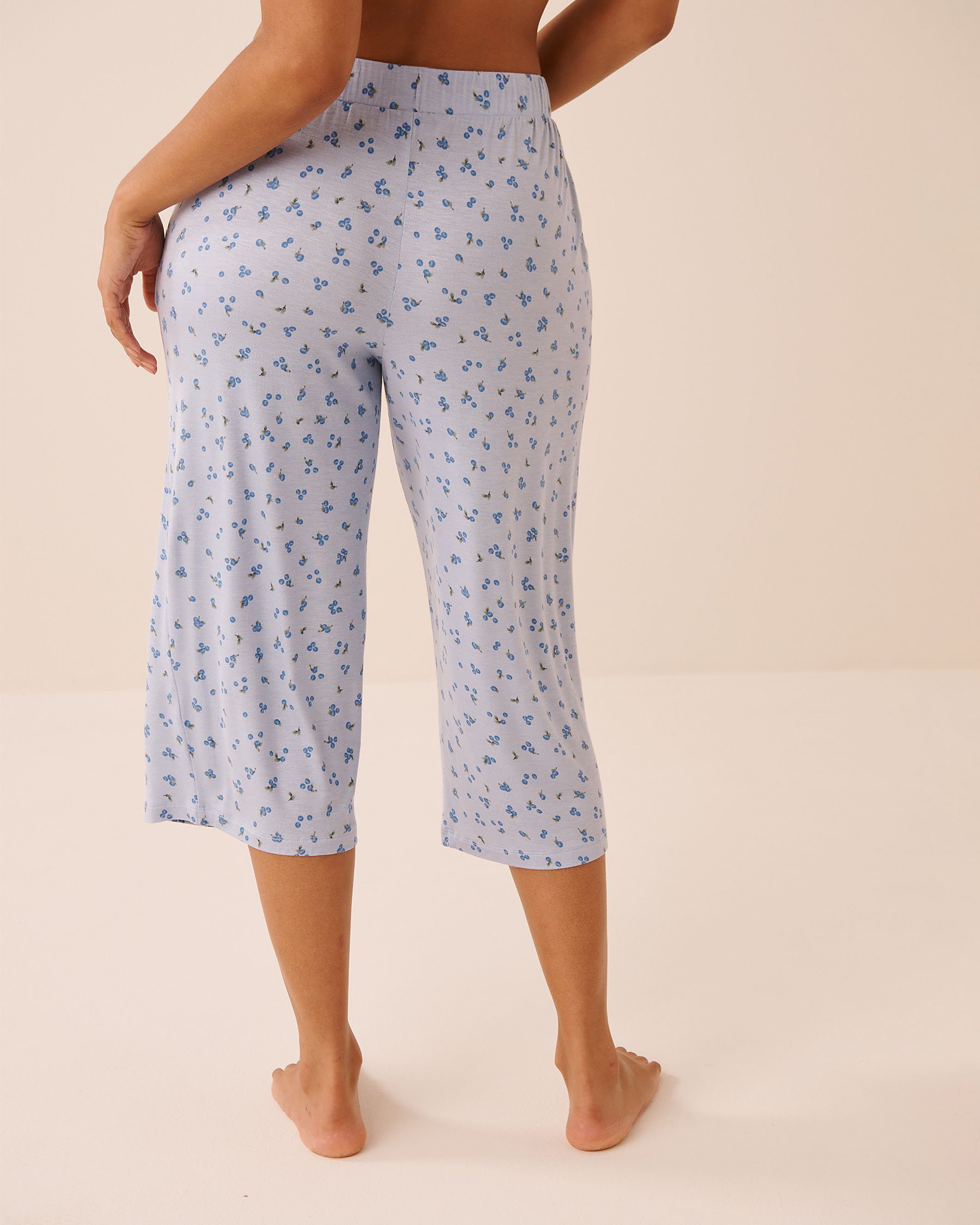 LA VIE EN ROSE Berry Print Soft Jersey Pajama Capris Blue/Berries 60200183 - View2