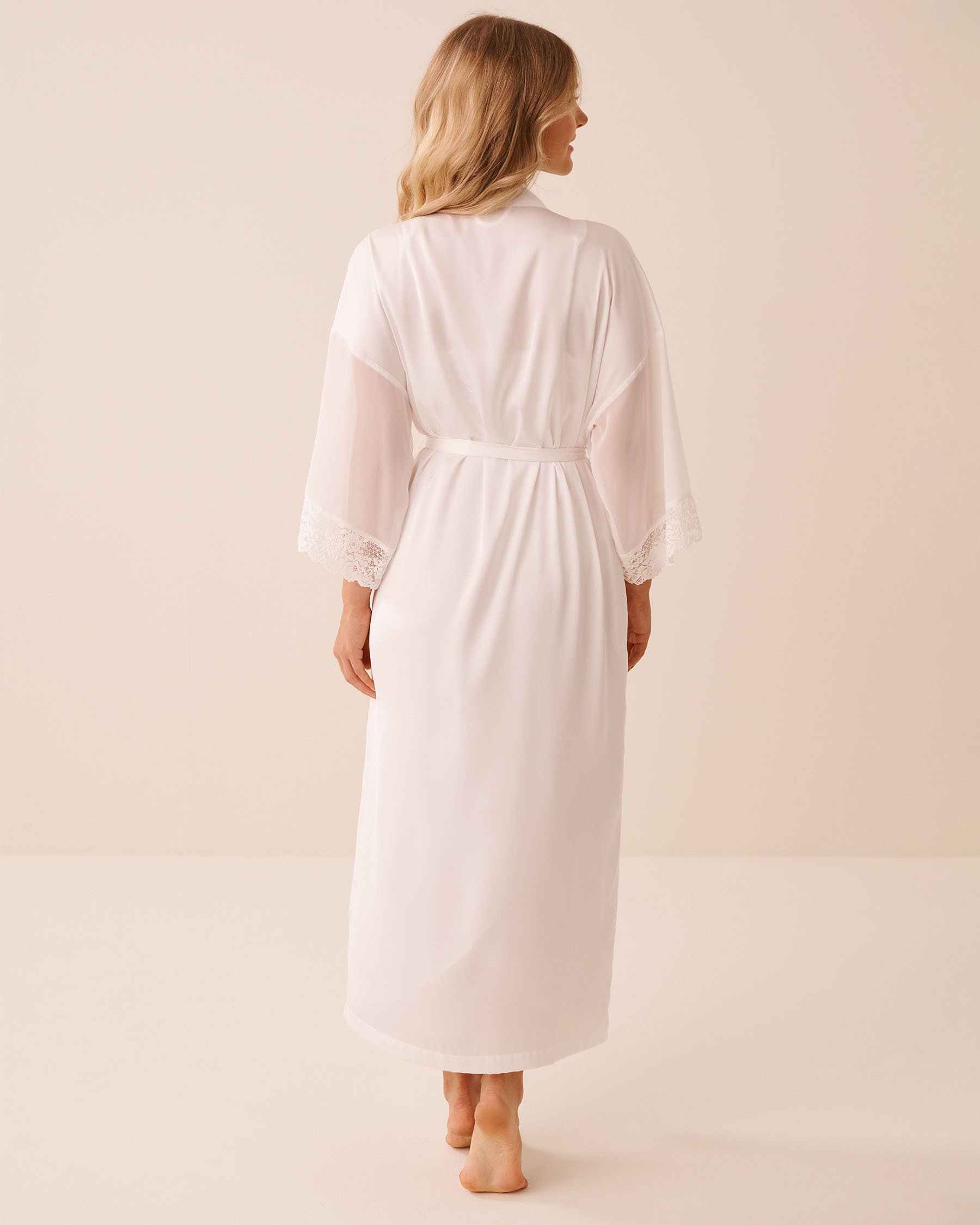 LA VIE EN ROSE Satin and Chiffon Kimono White 60600116 - View3