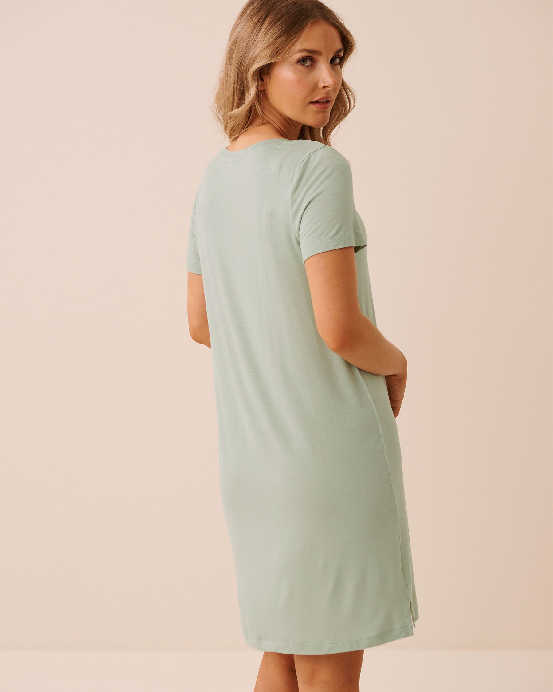 LA VIE EN ROSE Chicken Print Soft Jersey Short Sleeve Sleepshirt Green/Chicken 60500238 - View2