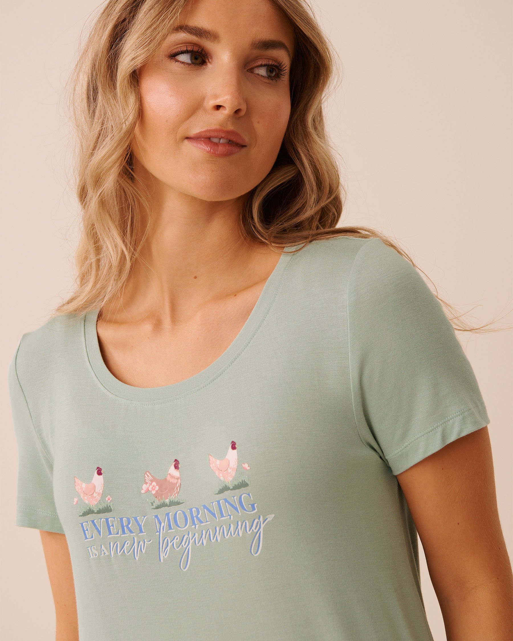 LA VIE EN ROSE Chicken Print Soft Jersey Short Sleeve Sleepshirt Green/Chicken 60500238 - View3