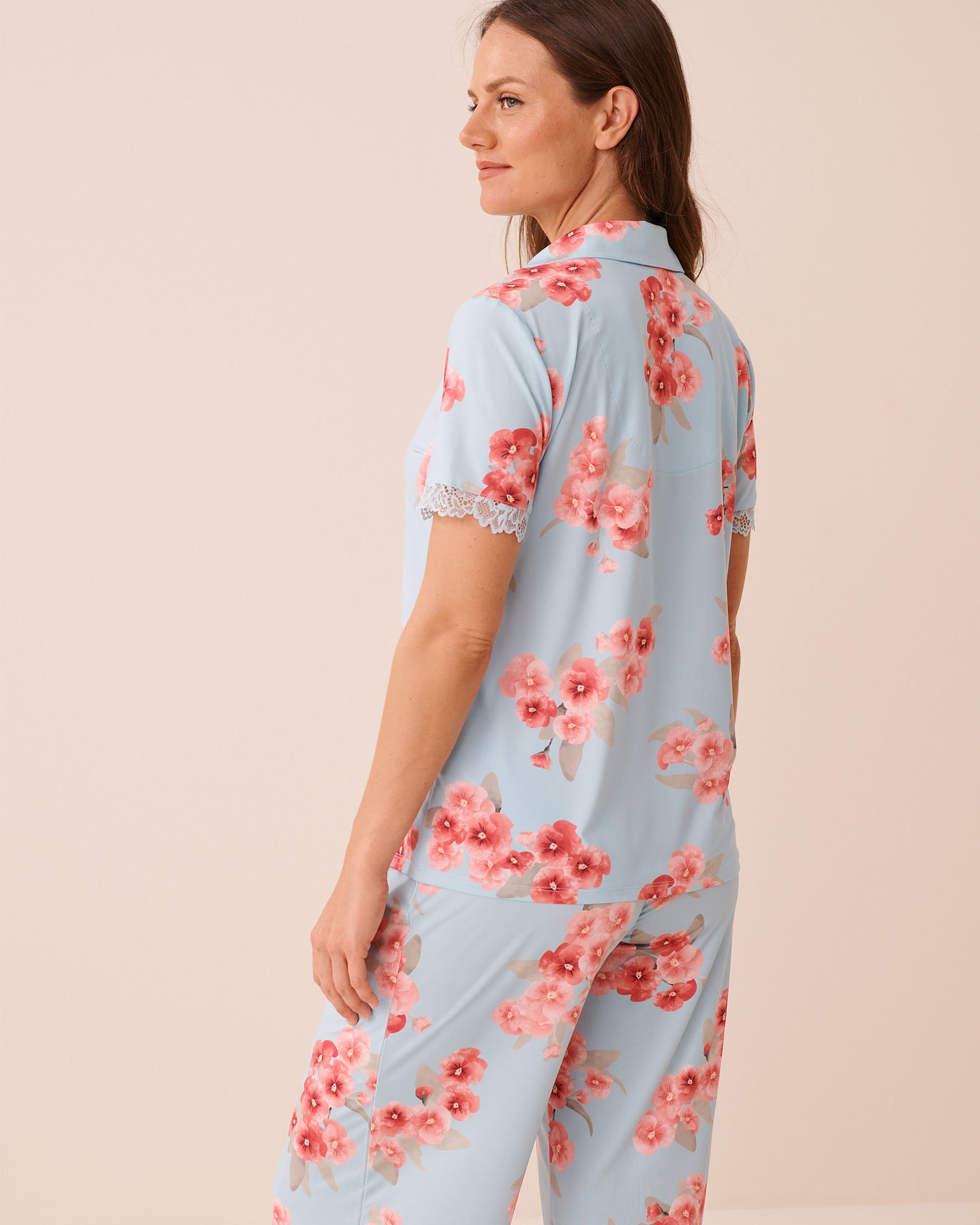 LA VIE EN ROSE Spring Blossom Print Short Sleeve Button-down Shirt Spring Blossom 60100186 - View2