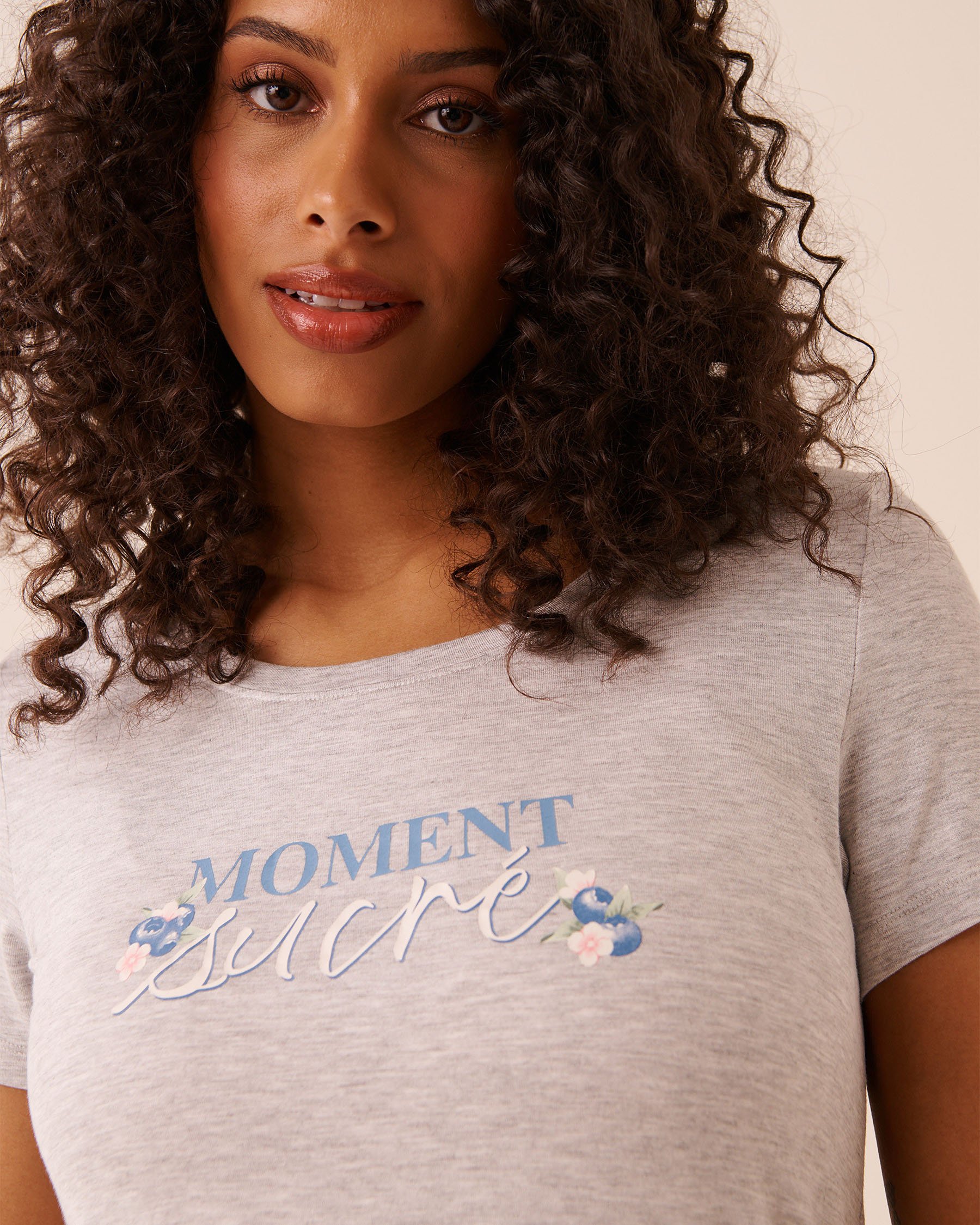 LA VIE EN ROSE Berry Print Soft Jersey Short Sleeve T-shirt Grey/Moment sucré 60100190 - View3