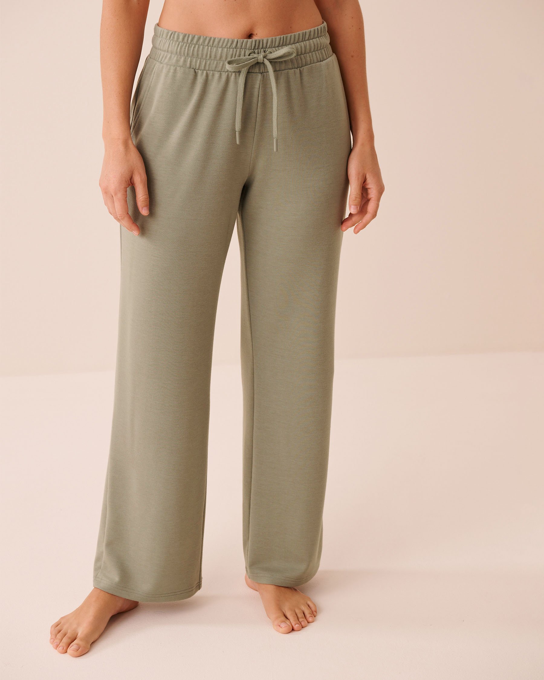 LA VIE EN ROSE French Terry Pants Sage Green 50200114 - View1