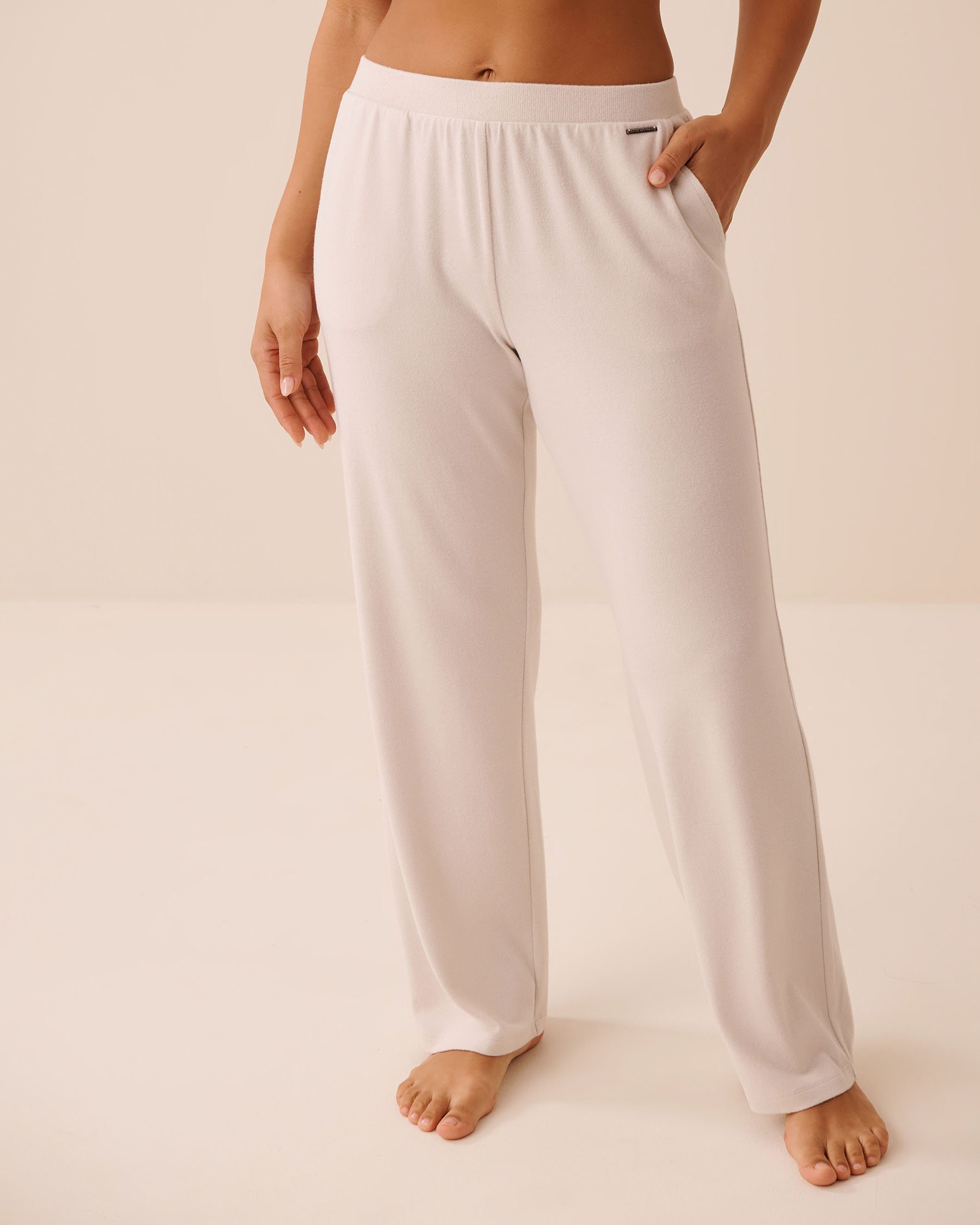 LA VIE EN ROSE Soft Knit Pants Light Beige 50200112 - View1