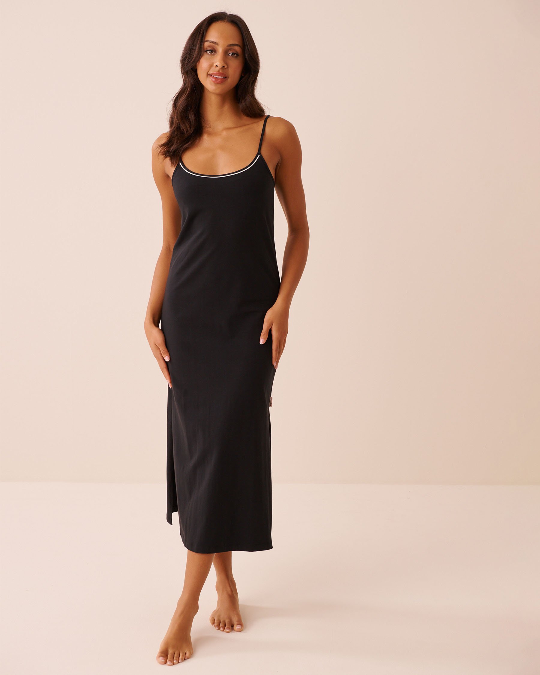 LA VIE EN ROSE Cotton Long Nightie with Shelf Bra Black 40500486 - View1