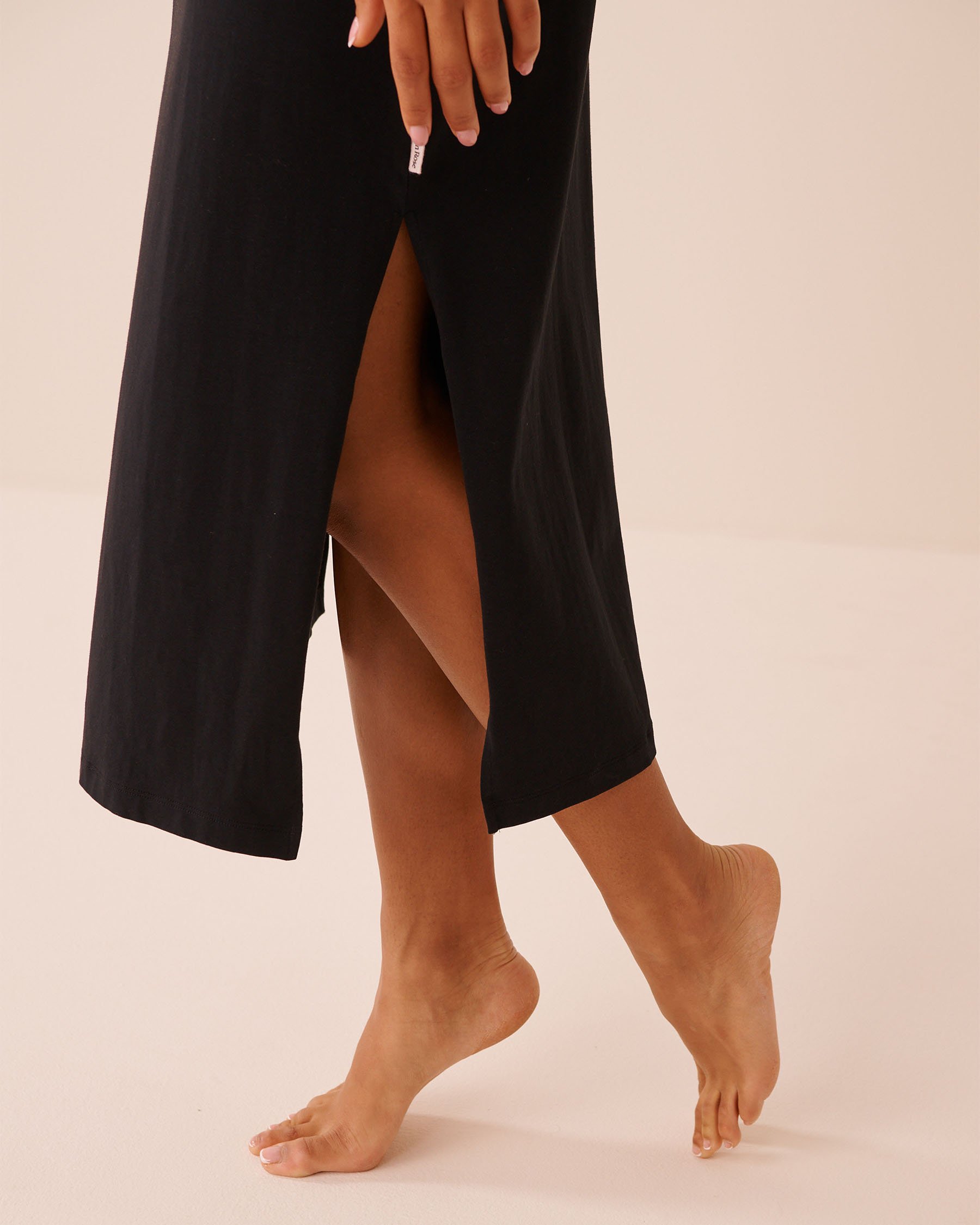 LA VIE EN ROSE Cotton Long Nightie with Shelf Bra Black 40500486 - View3