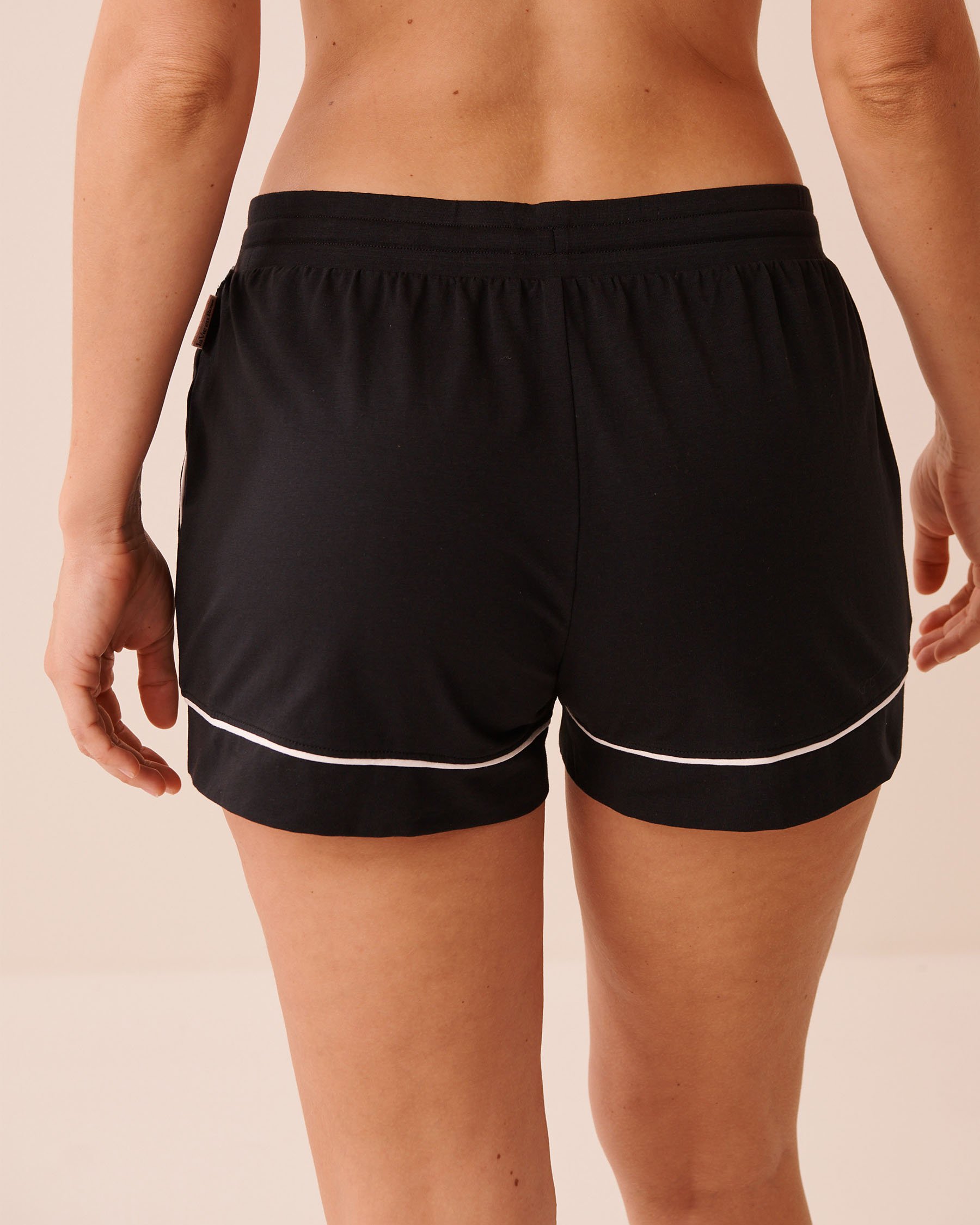 LA VIE EN ROSE Cotton Pajama Shorts Black 40200832 - View2