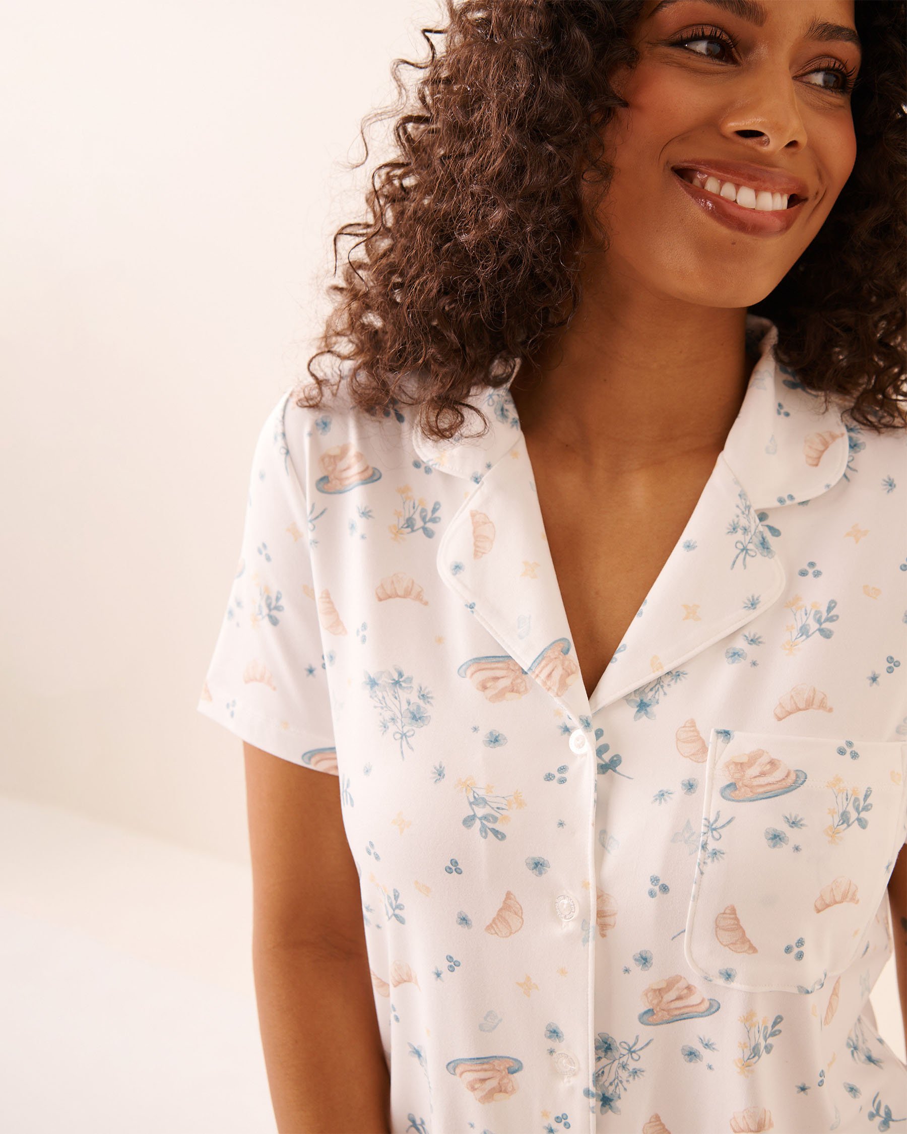 LA VIE EN ROSE Brunch Print Super Soft Short Sleeve Button-down Shirt Meadow Brunch 40100844 - View3