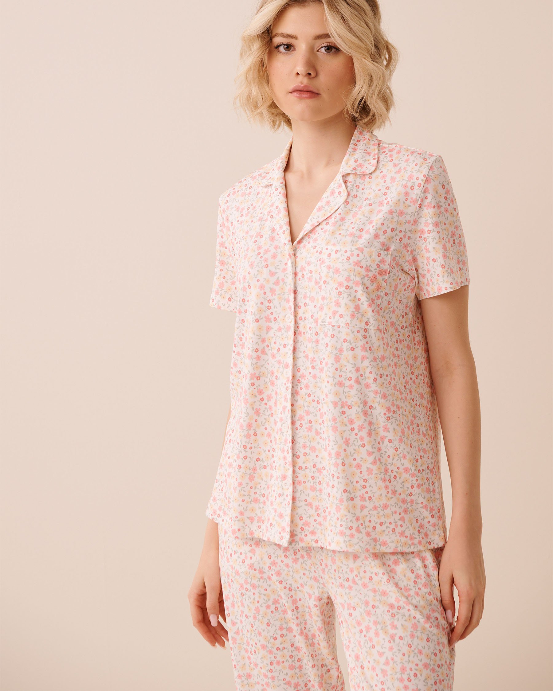 LA VIE EN ROSE Floral Print Super Soft Short Sleeve Button-down Shirt Ditsy Floral 40100839 - View1