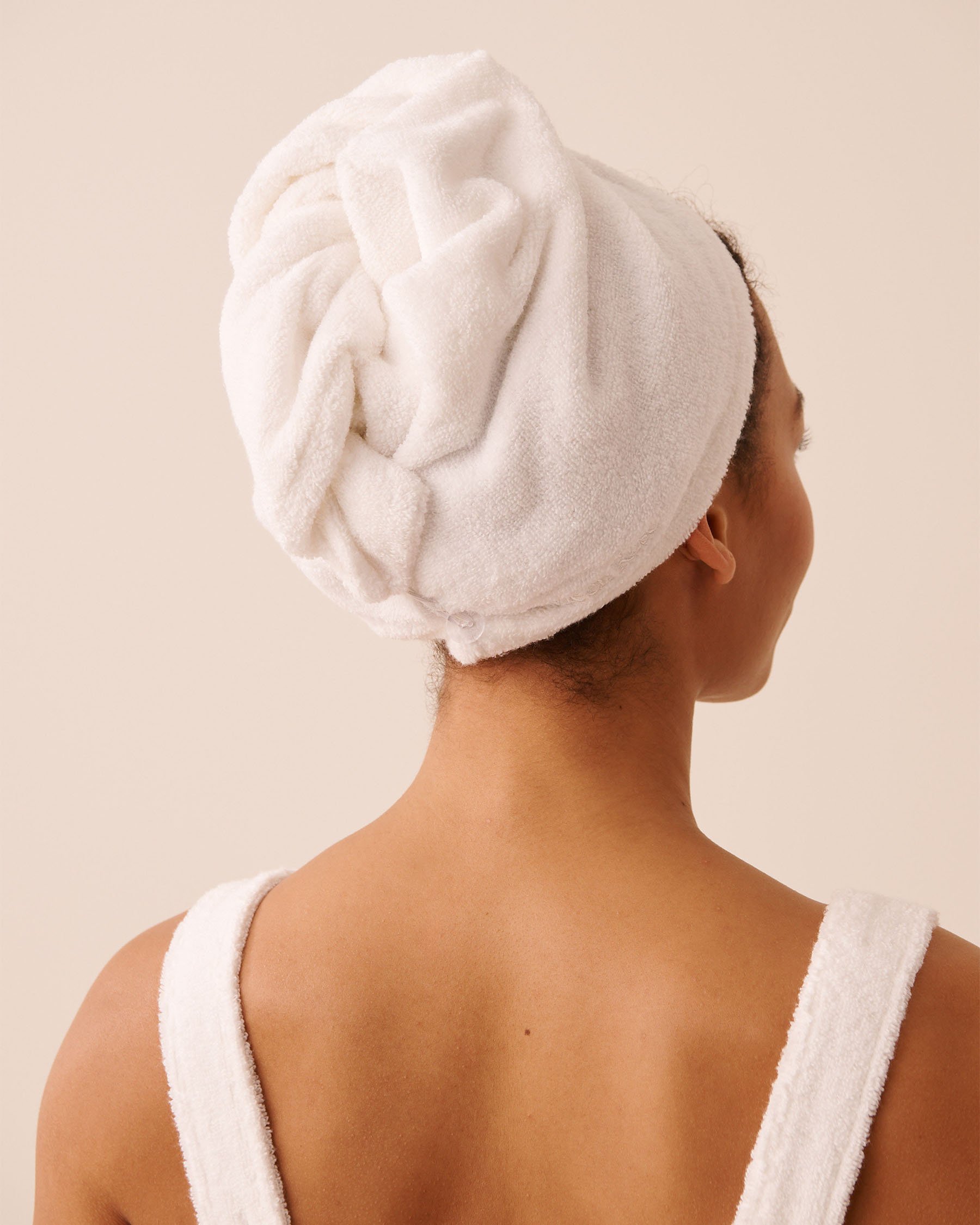 LA VIE EN ROSE Ensemble serviette attachable en ratine et serviette pour cheveux Blanc 40600229 - Voir3