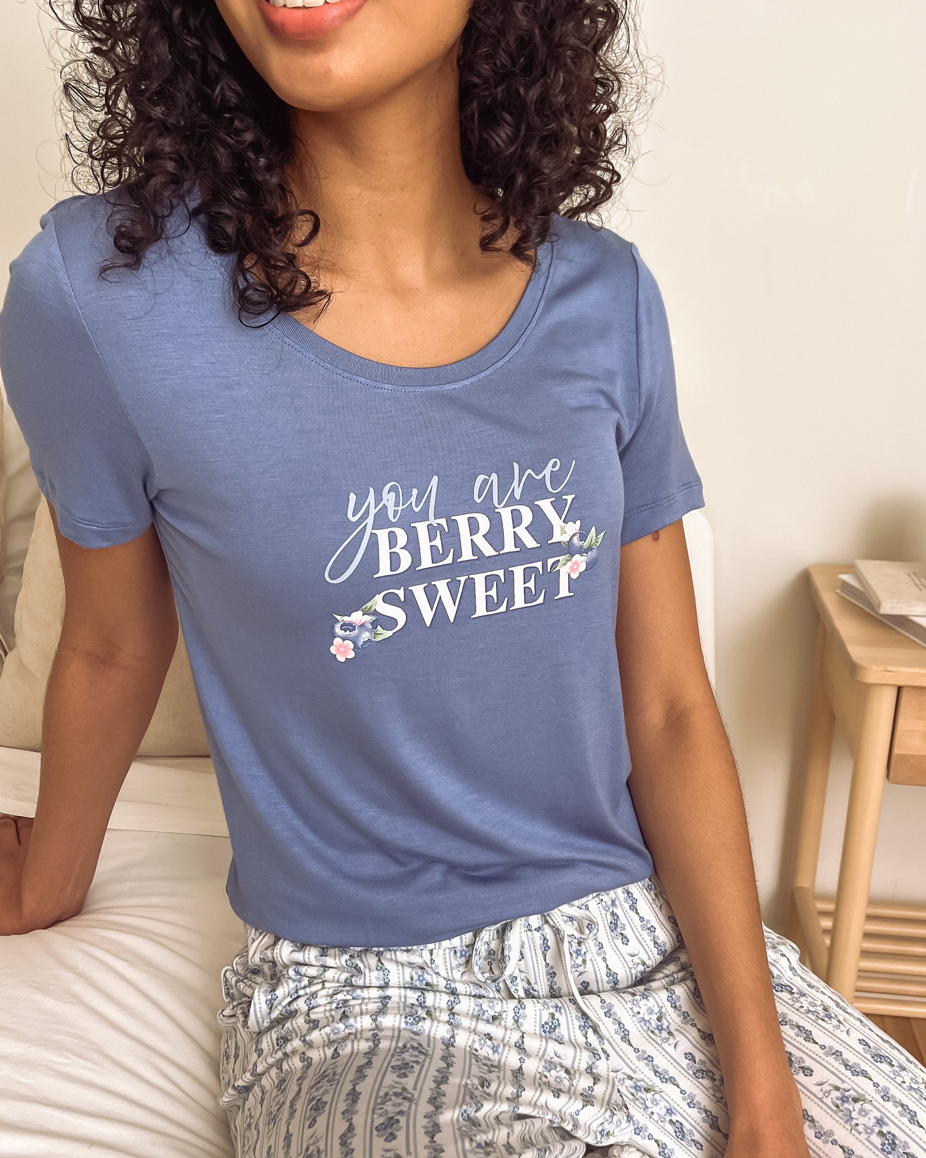LA VIE EN ROSE Berry Print Soft Jersey Short Sleeve T-shirt Blue/Berry Sweet 60100190 - View6