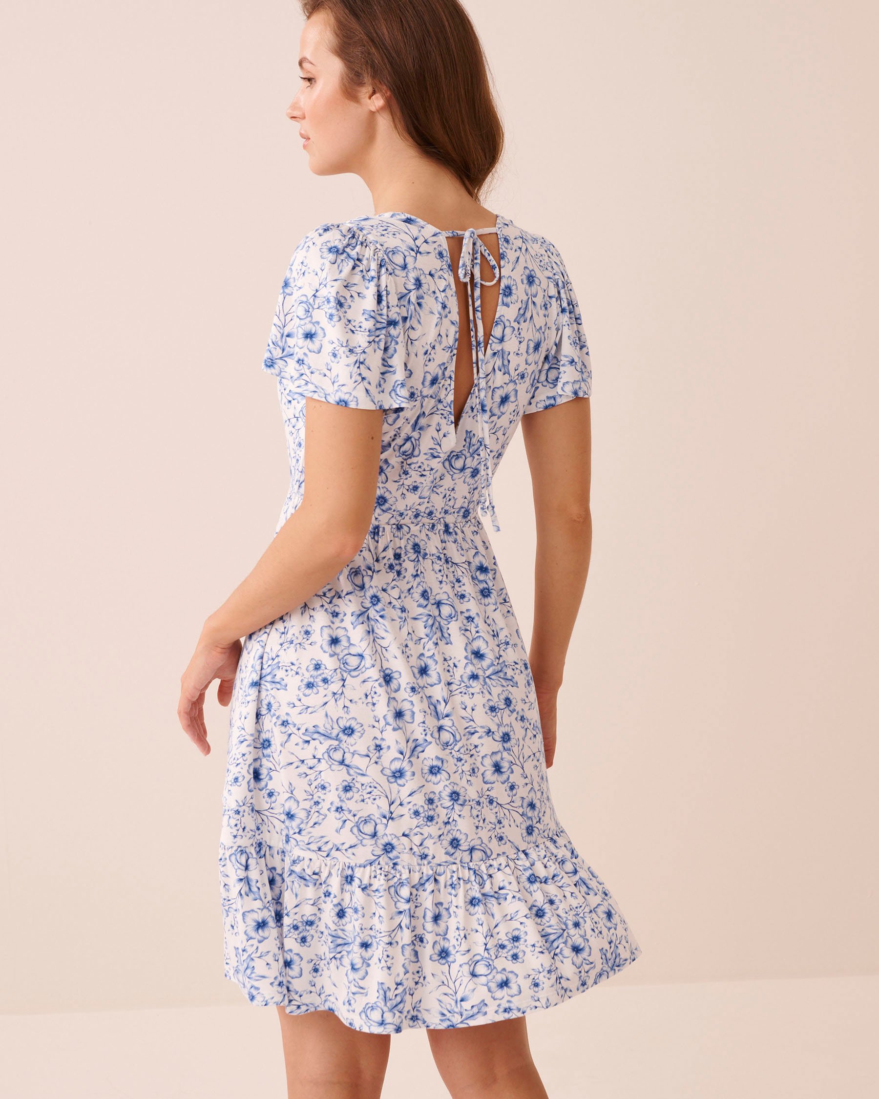 LA VIE EN ROSE AQUA Floral Crepe Short Sleeve Dress Porcelain Blue Floral 80300139 - View2