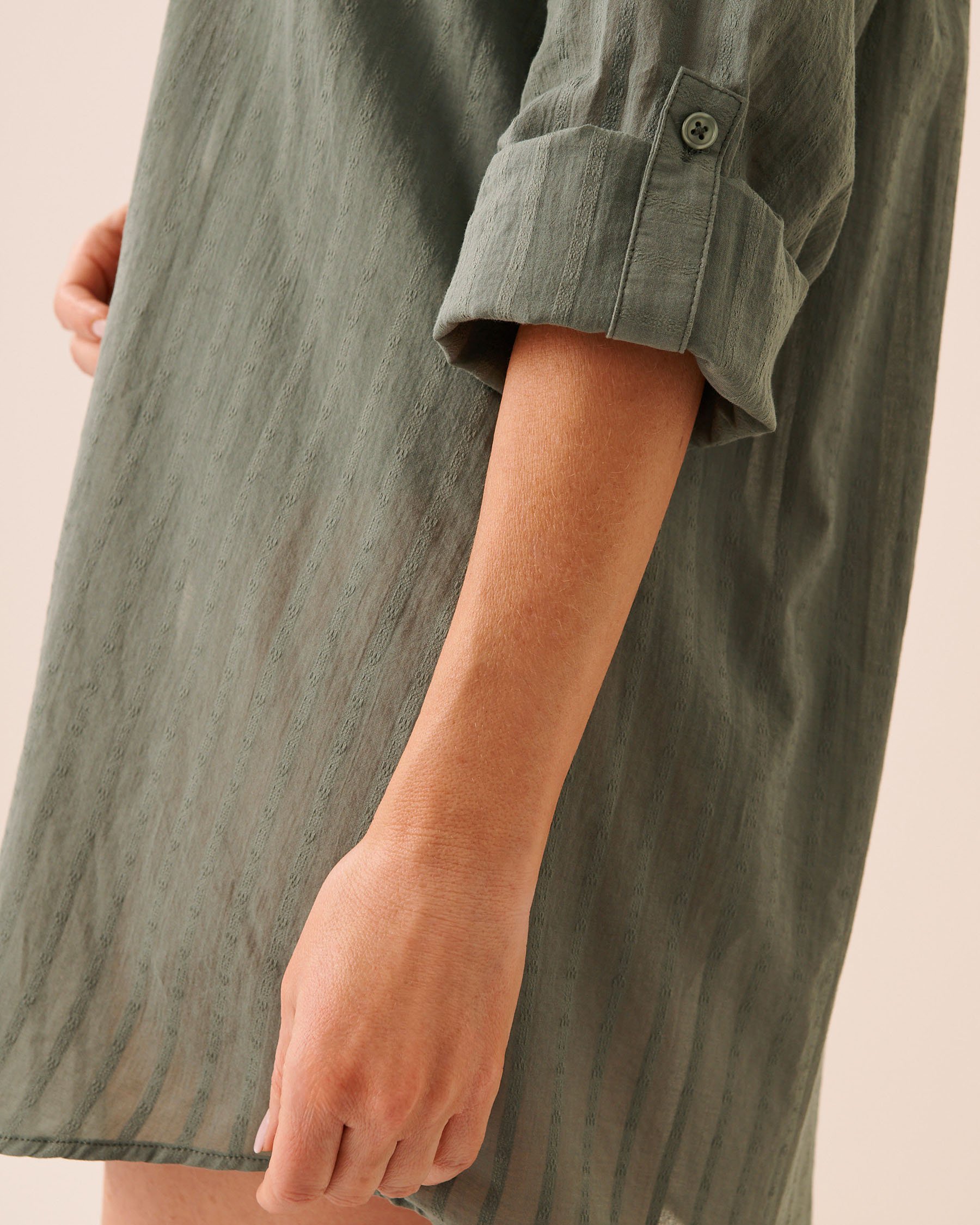 LA VIE EN ROSE AQUA Striped Long Button-down Shirt Earthy Green 80100047 - View4