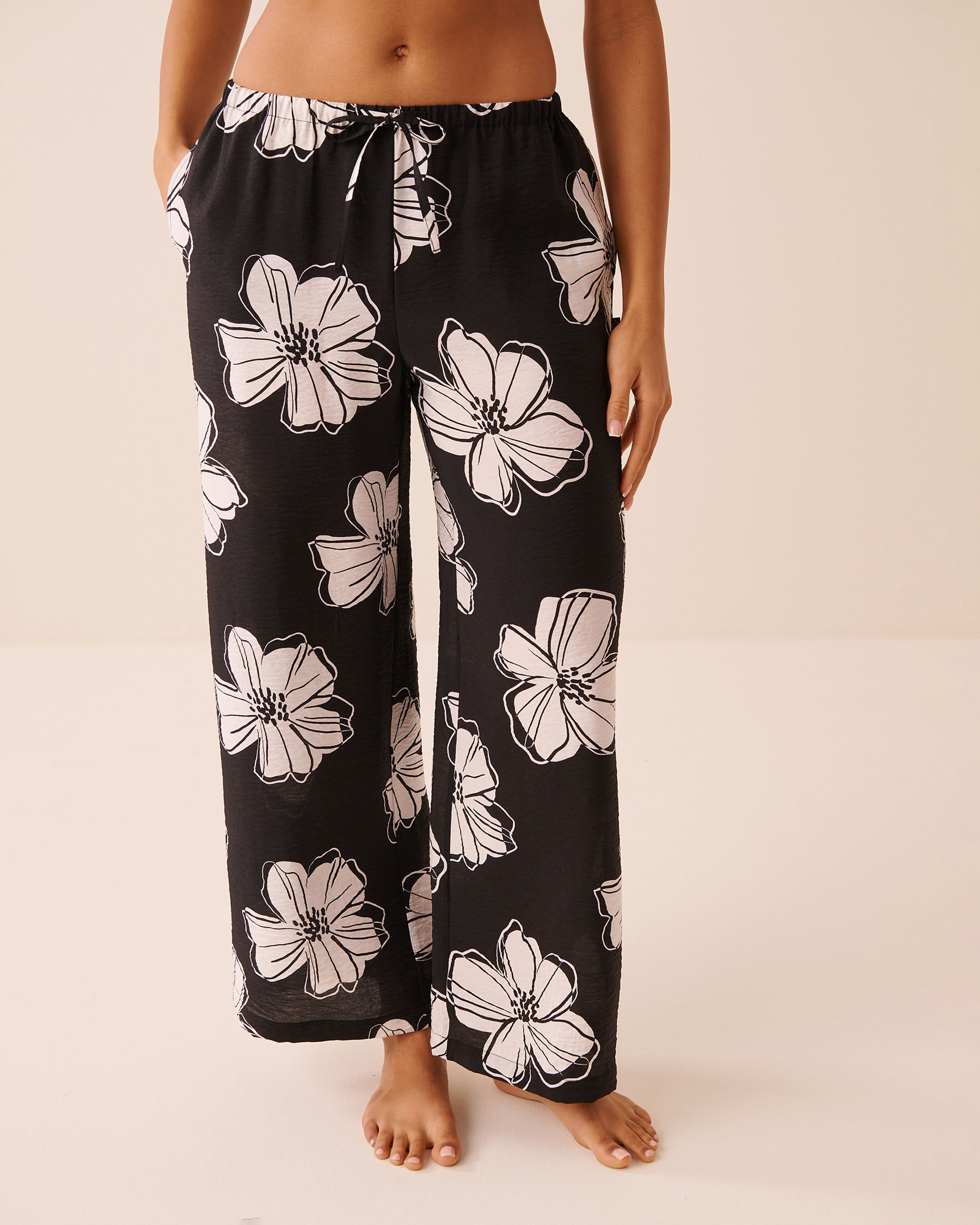 LA VIE EN ROSE AQUA Tropical Floral Wide Leg Pants Black Hibiscus 80200101 - View1