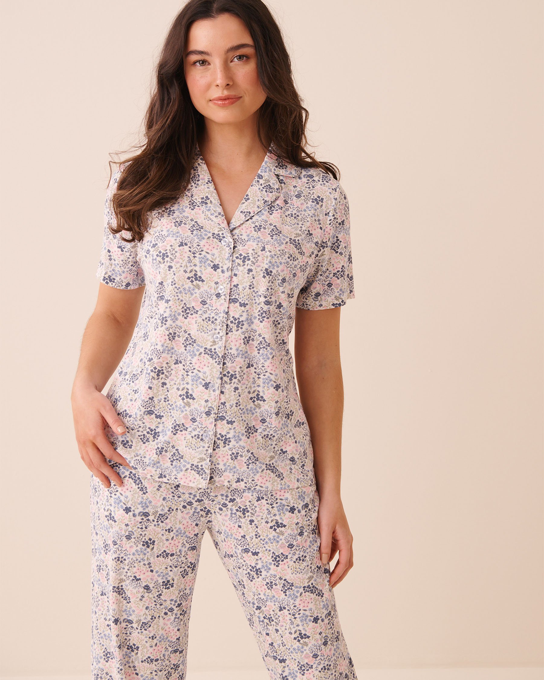 LA VIE EN ROSE Ribbed Modal Short Sleeve Button-down Shirt Blue Flowers 60100197 - View1