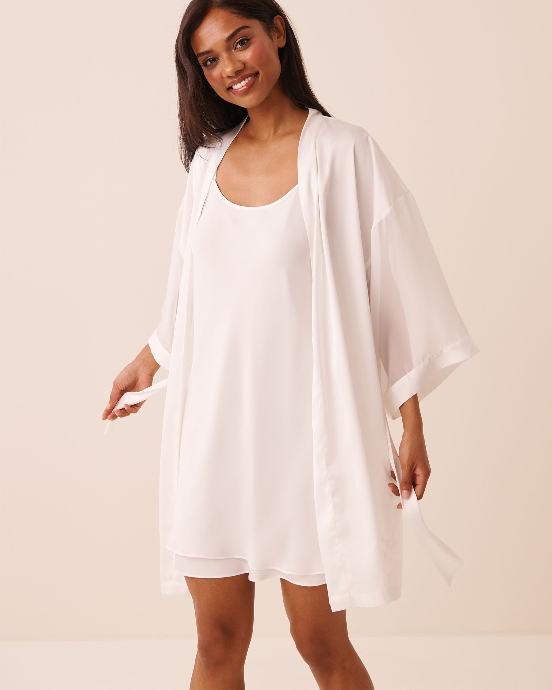 LA VIE EN ROSE Satin and Chiffon Kimono White 60600121 - View6