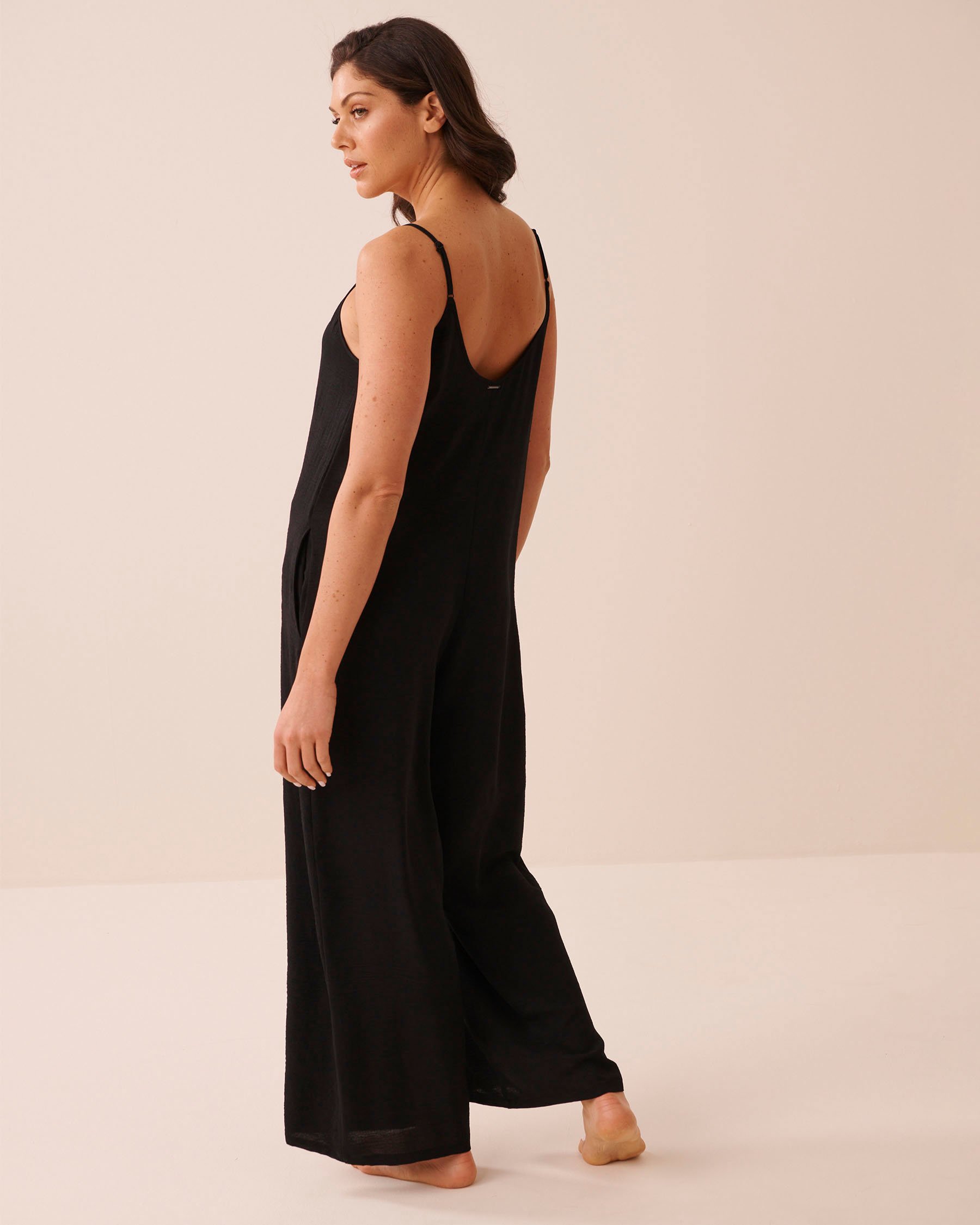 LA VIE EN ROSE Wide Leg Crinkle Jumpsuit Black 50300012 - View2