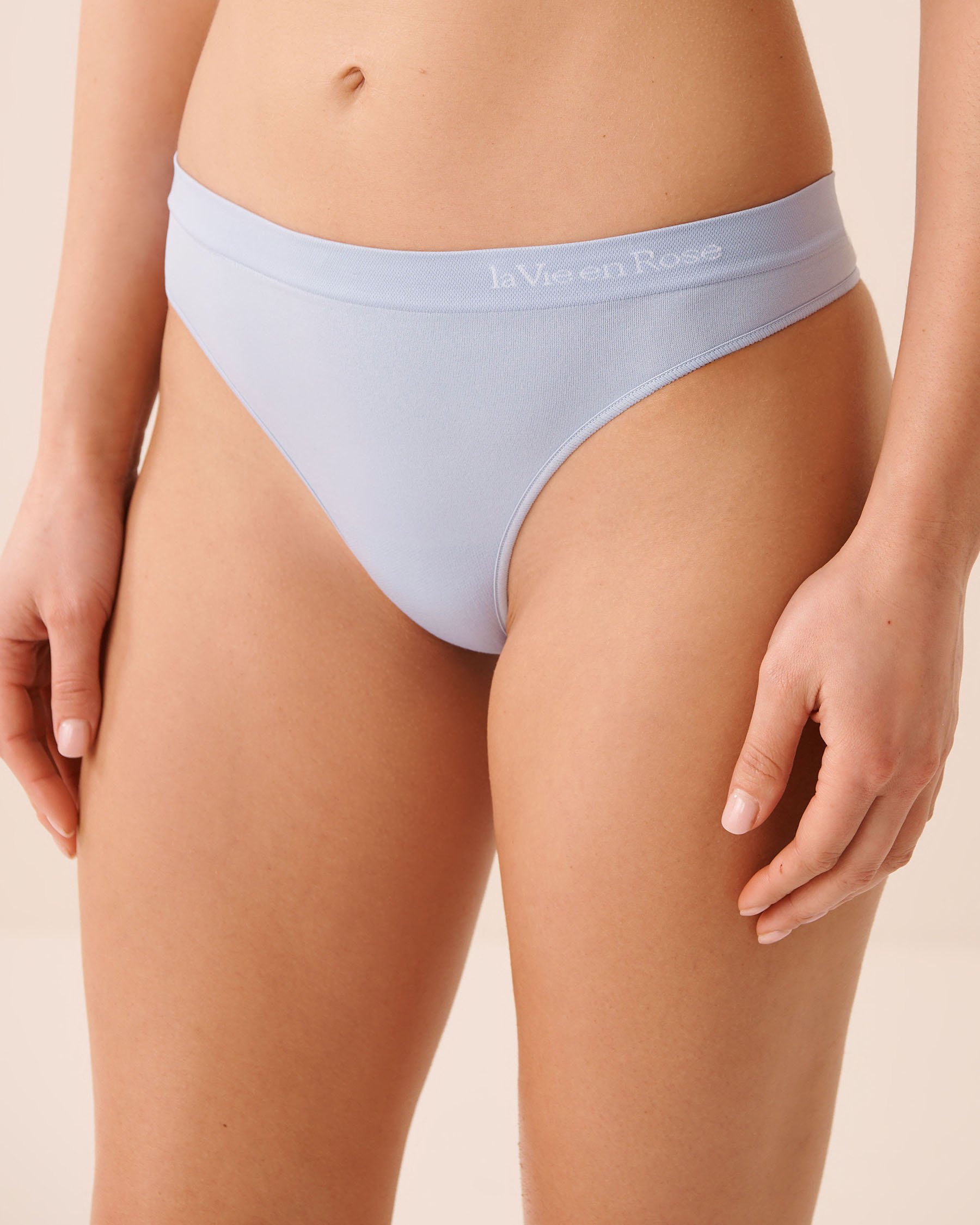 LA VIE EN ROSE Culotte tanga tissu sans coutures Bleu ciel 20200816 - View1